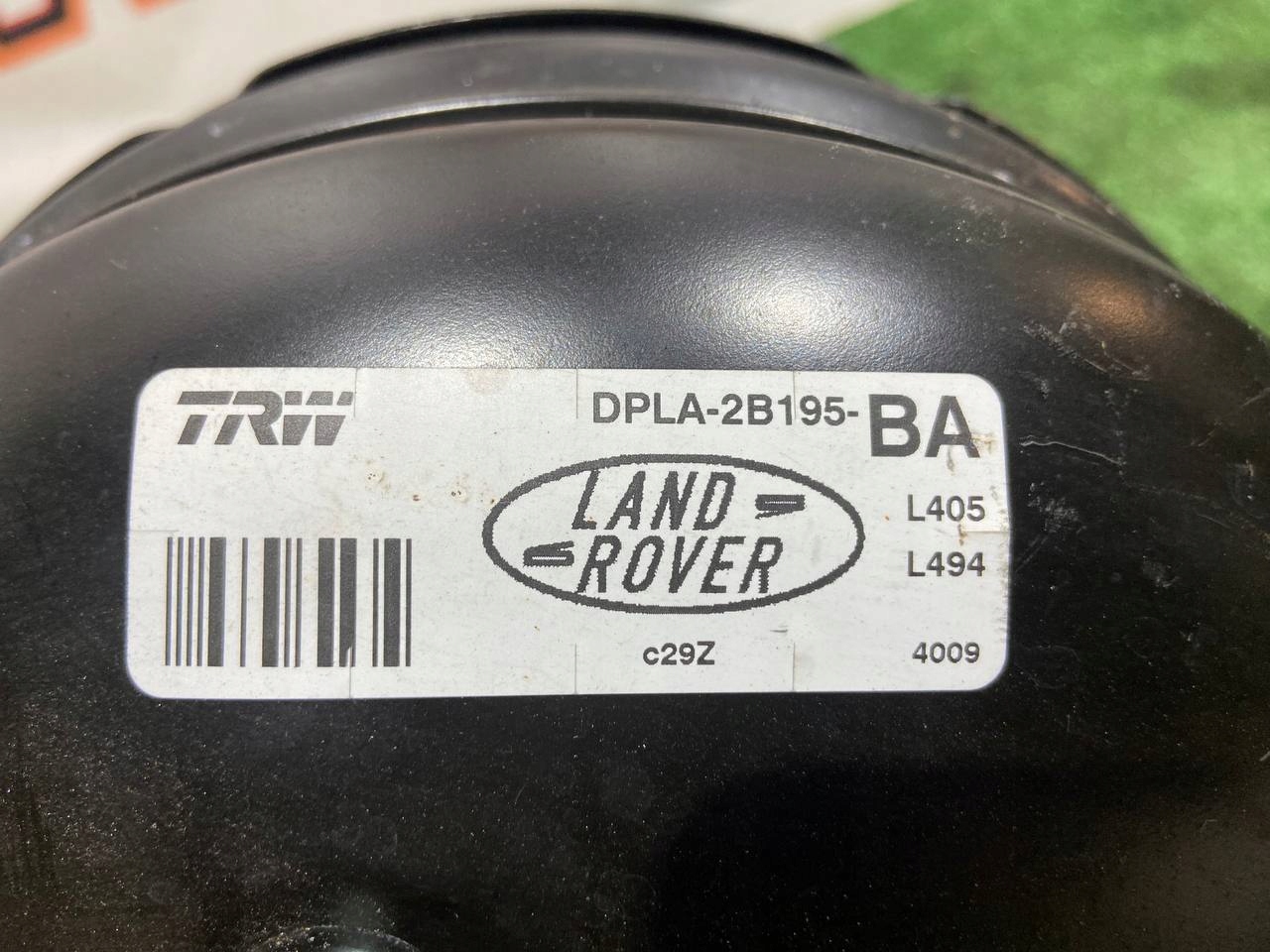 WZMACNIACZ SIŁY HAMOWANIA SERWA L494 DPLA2B195BA Producent części Land Rover OE