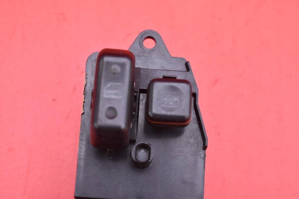 control panel of the window EU 84802-02291 TOYOTA COROLLA IX E12 3D HB 00-08