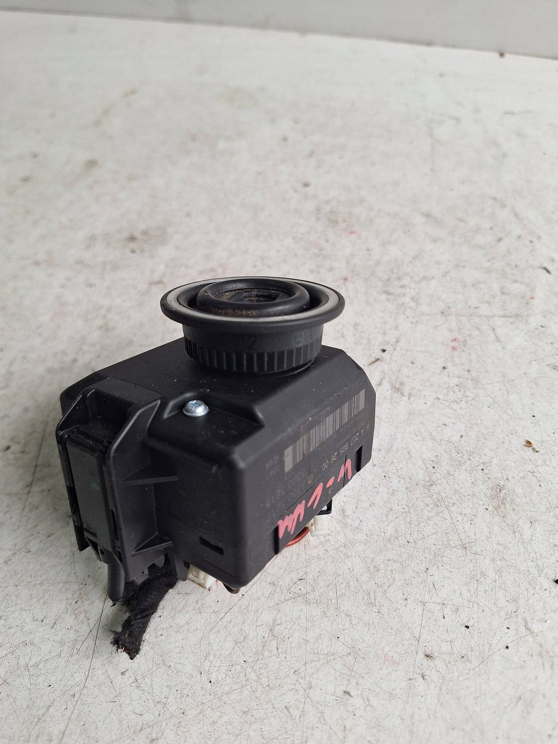 MERCEDES ignition A2079052600