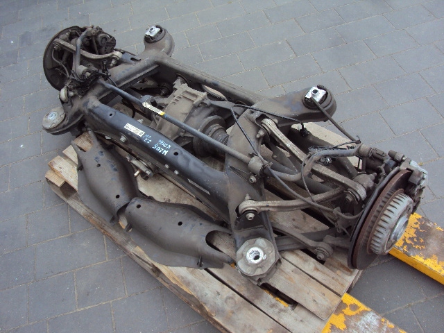 ZAWIESZENIE TYŁ BELKA MOST MERCEDES C-KLASA W205