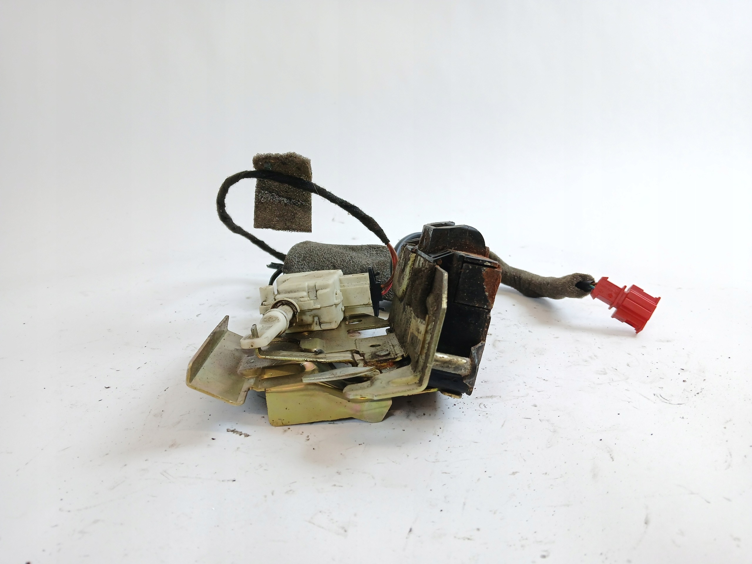 VW SHARAN and FORD GALAXY MK1 lock bonnet boot 7M4827501B