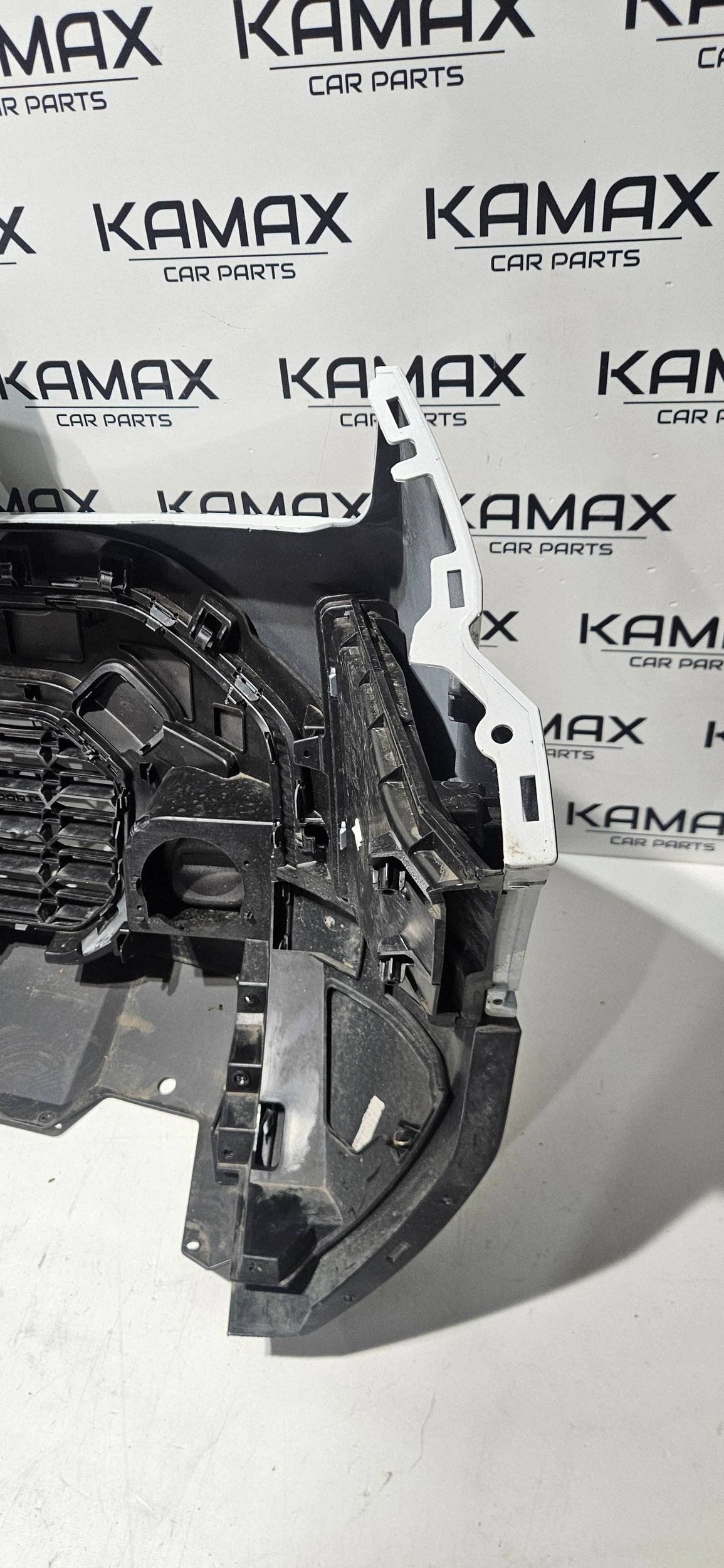frontstoßstange vorne Dacia Duster III 620221816R
