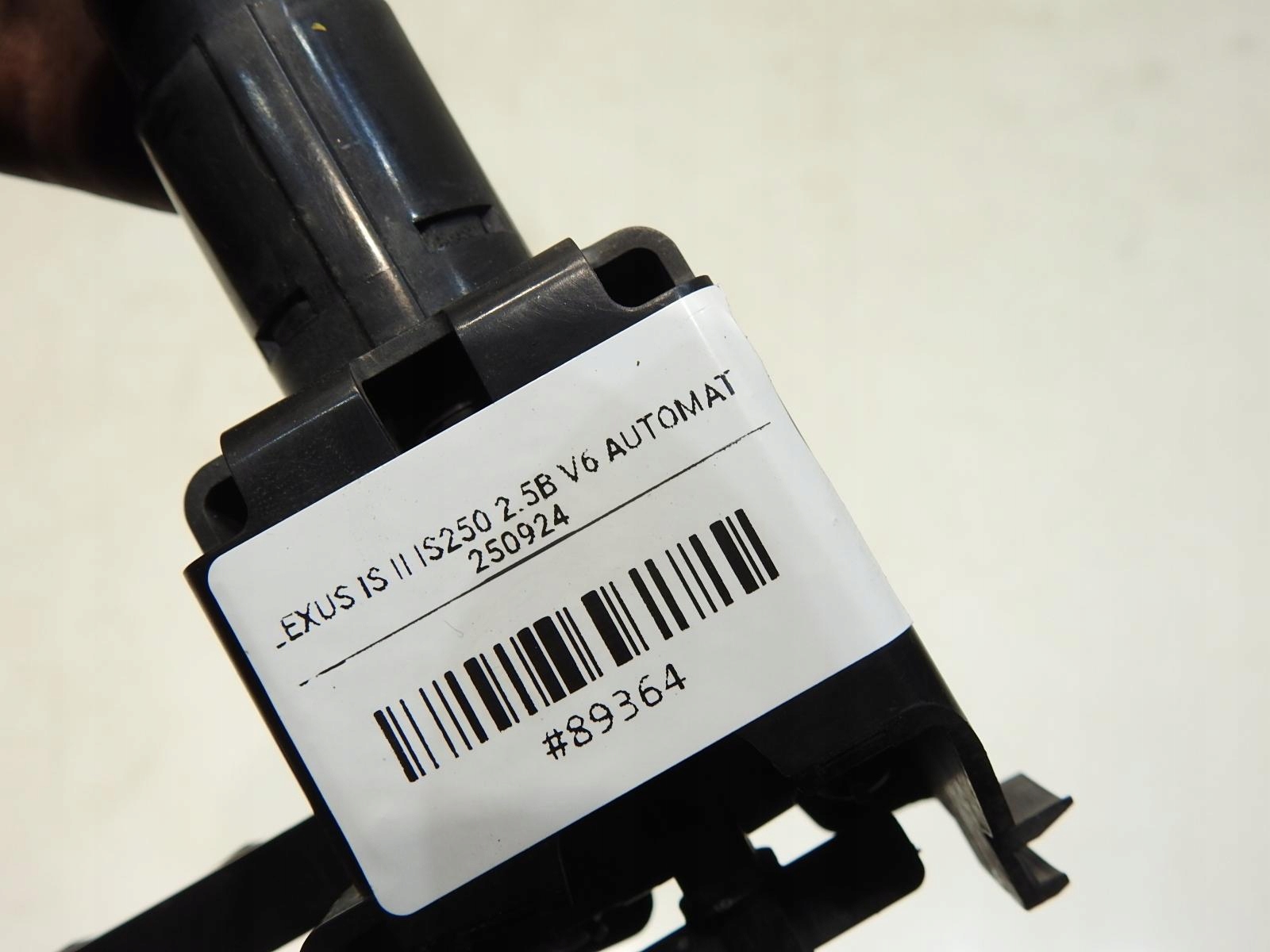 форсунка омывателя фары левый lexus IS II