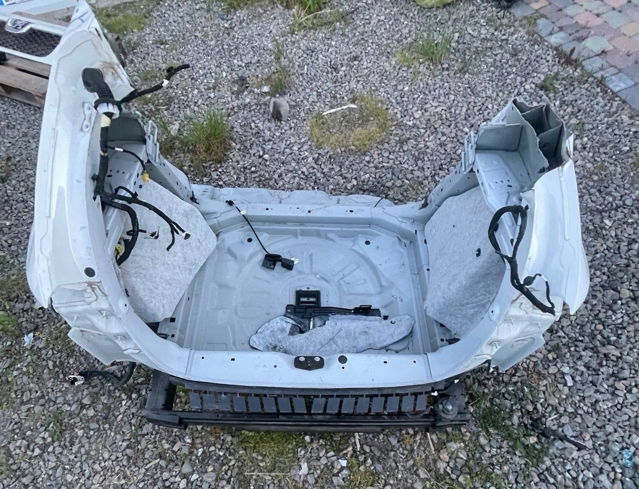 PAS TYLNY WANNA MISKA DUPA ABSORBER BELKA PEUGEOT 308 III T10 P5