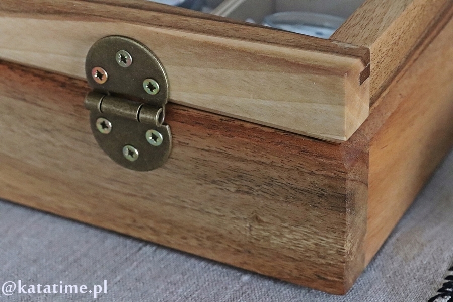 SKRZYNECZKA KASETKA PUDEŁKO BOX NA 10 ZEGARKÓW DREWNIANA ROBIONA RĘCZNIE Liczba miejsc na zegarki 10