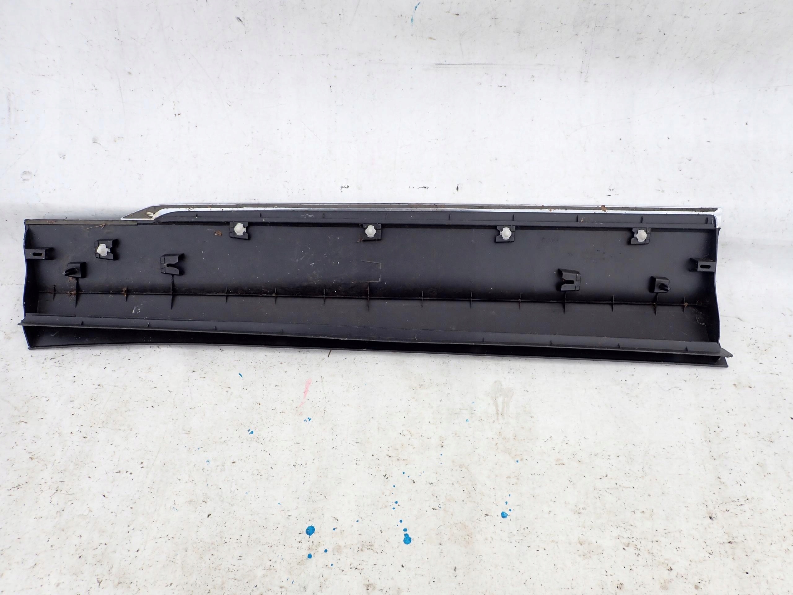 VW TIGUAN II 5NA 16- moulding door right front