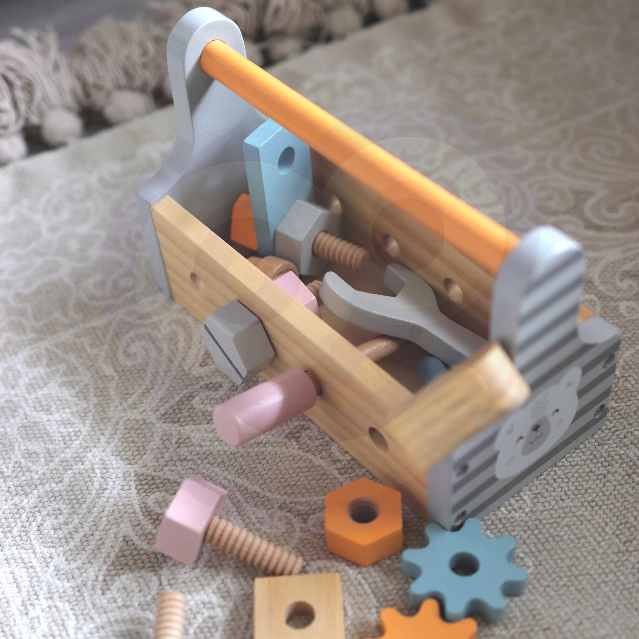 SKRZYNKA Z NARZĘDZIAMI ZESTAW MAJSTERKOWICZA DREWNIANY VIGA POLARB ŚRUBKI Materiał drewno