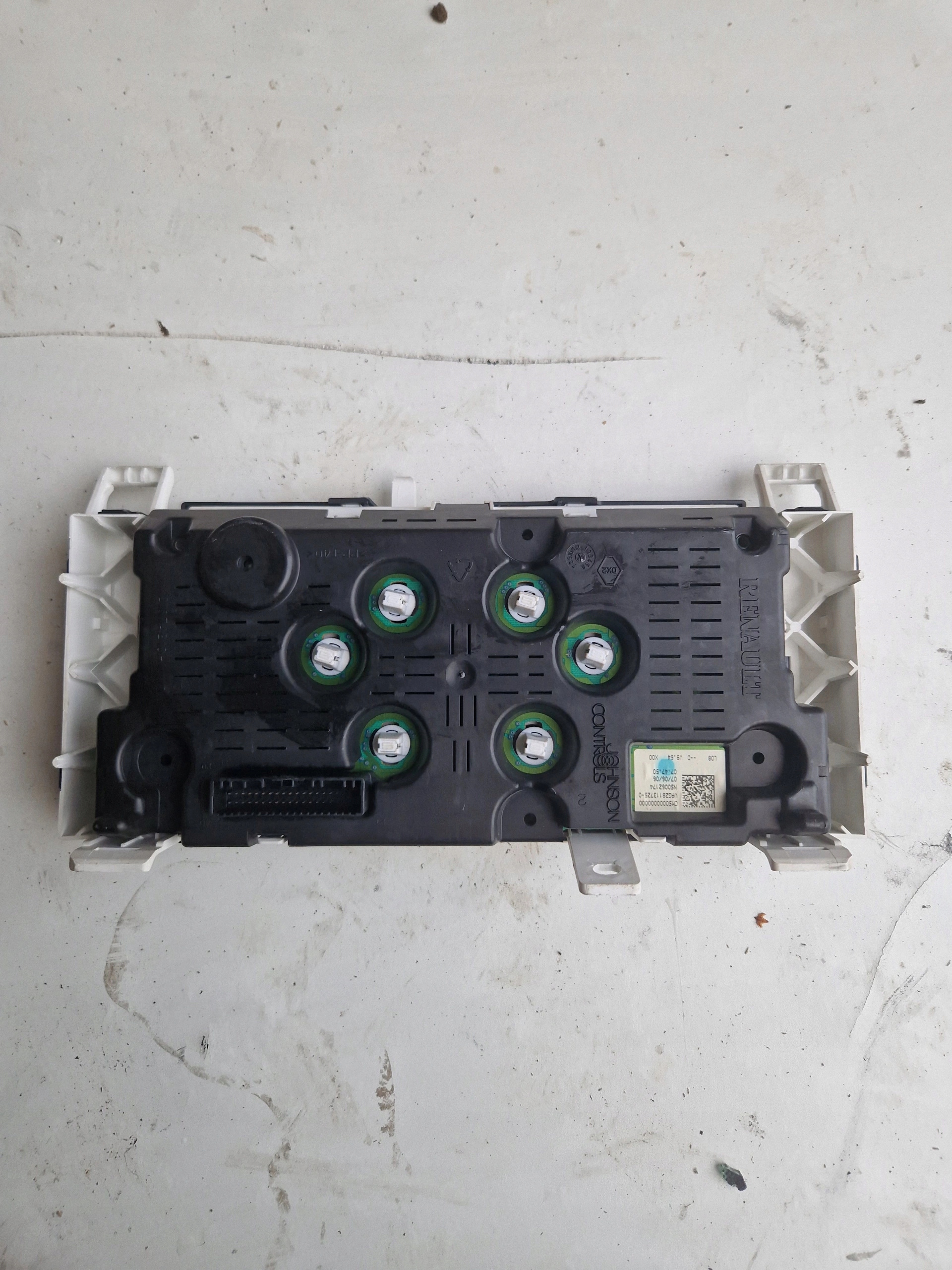 спидометр часы renault MODUS