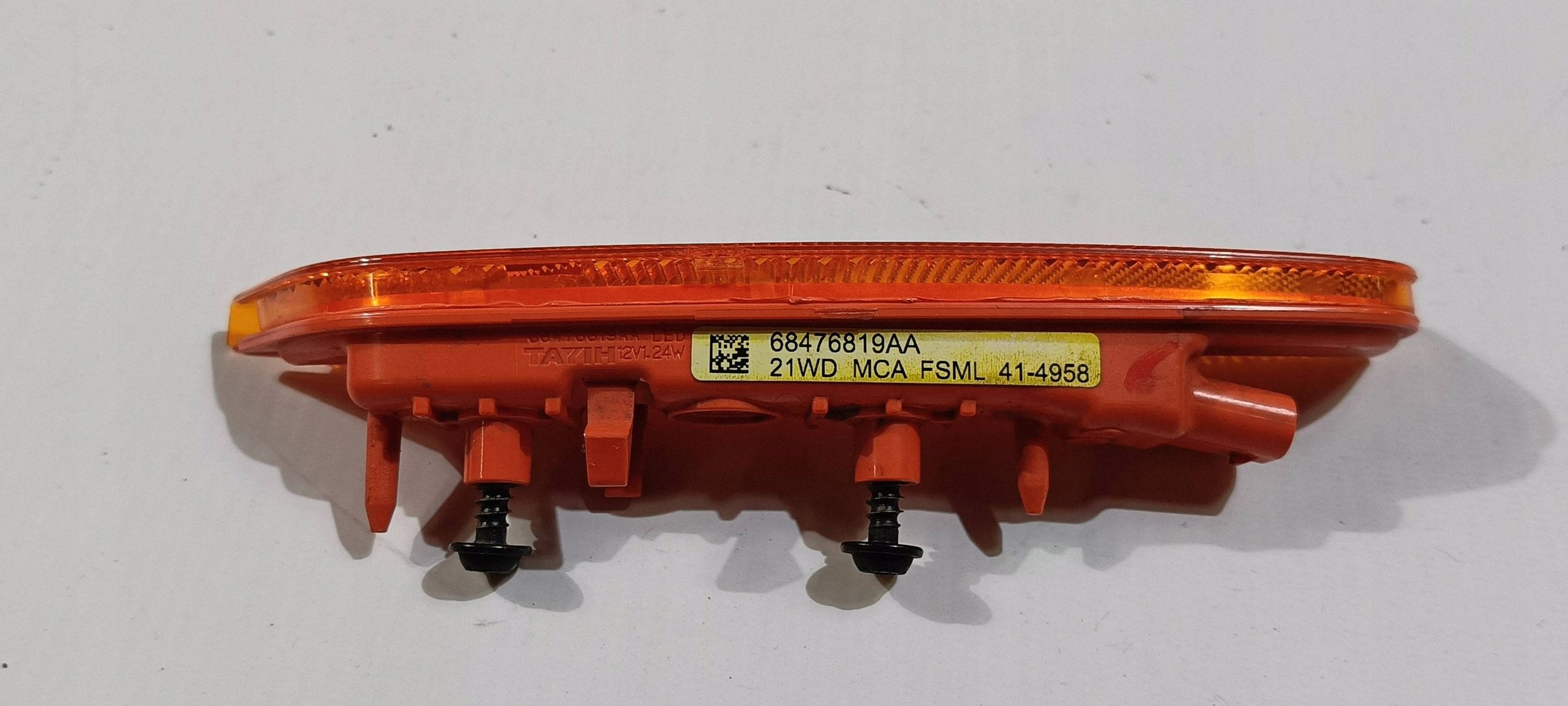 Obrysowka of a bumper front front left LED original Dodge Durango 2021