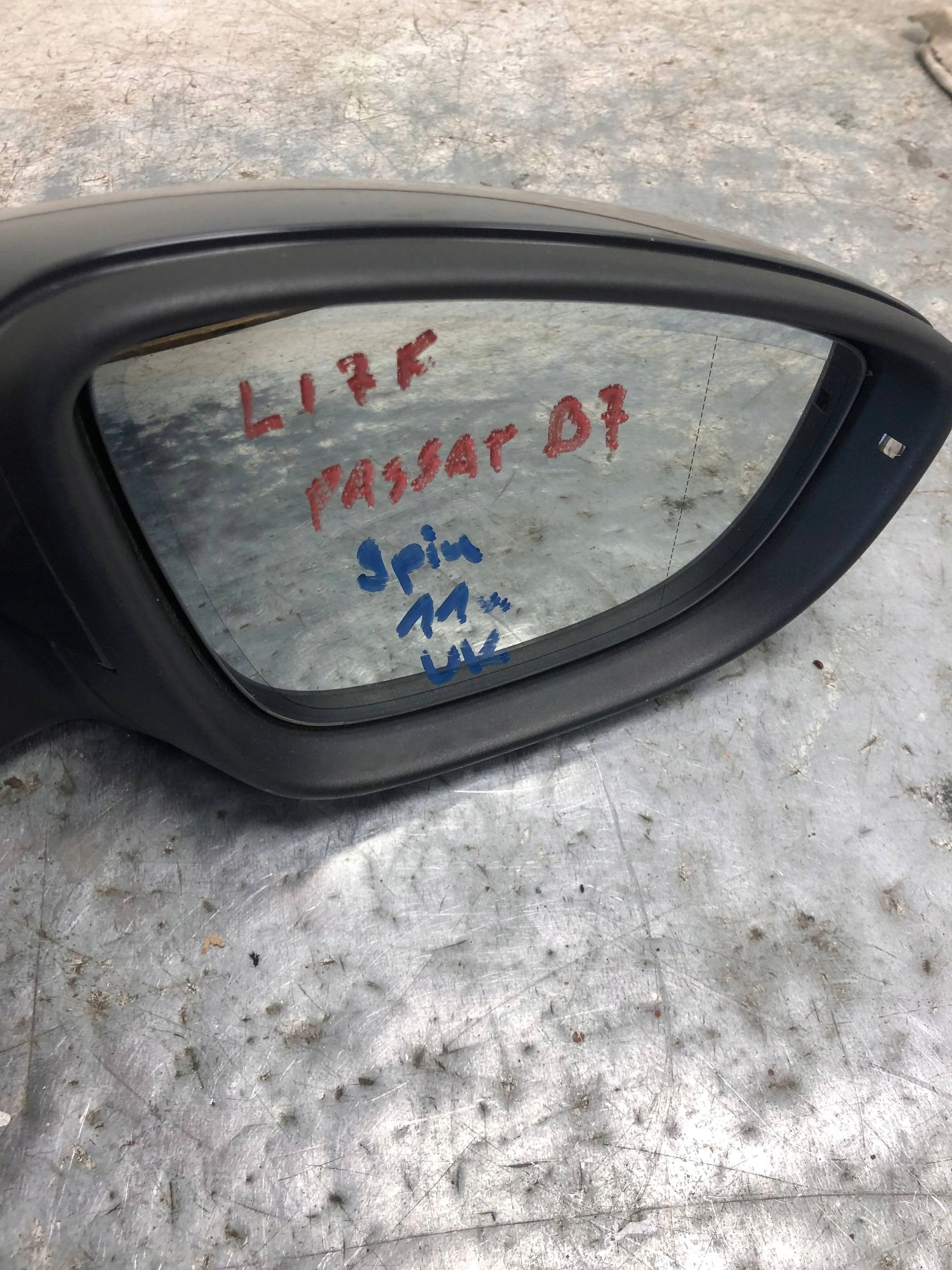 mirror right 9 PIN VW PASSAT B7 LI7F UK