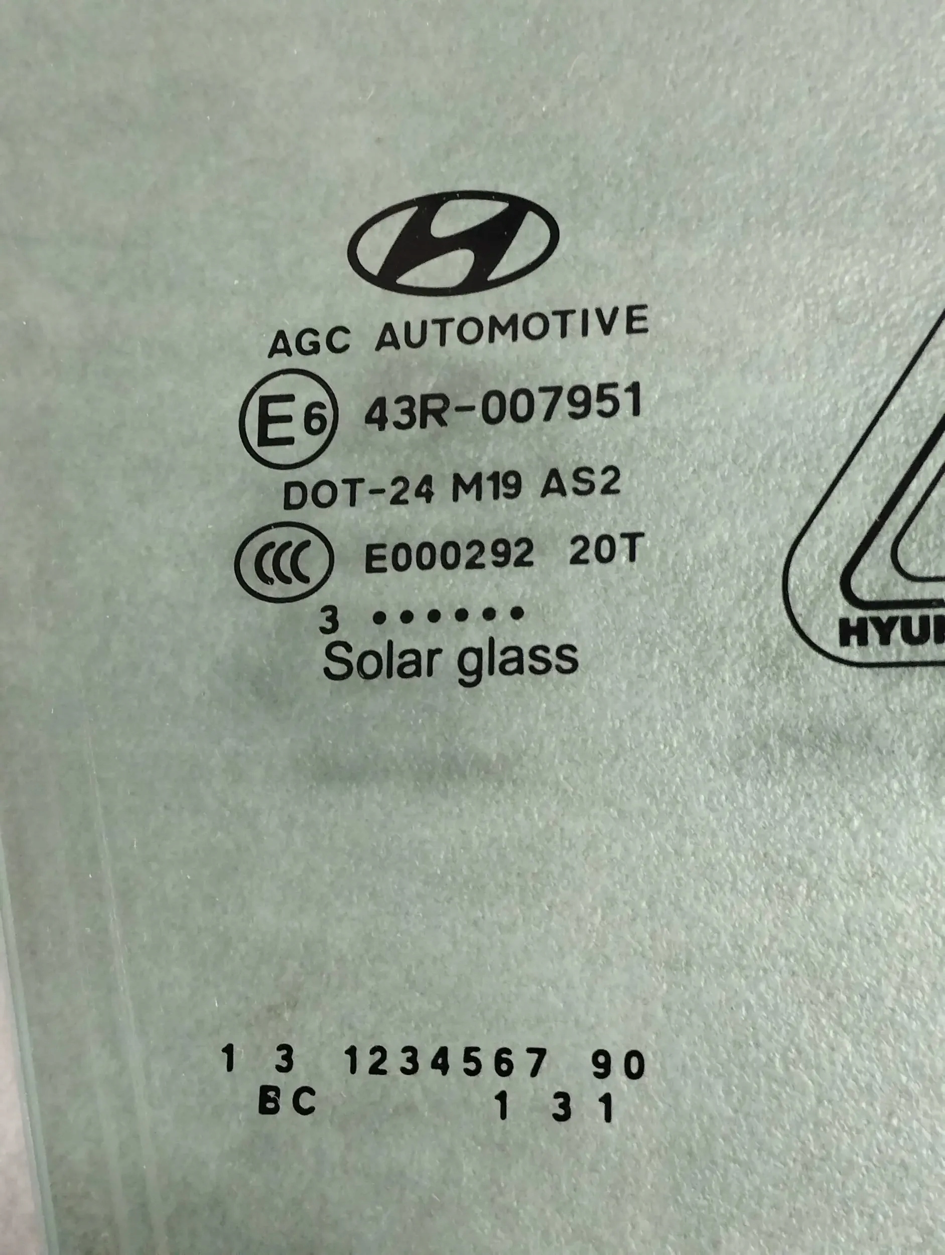 Hyundai ix35 2013 window right front