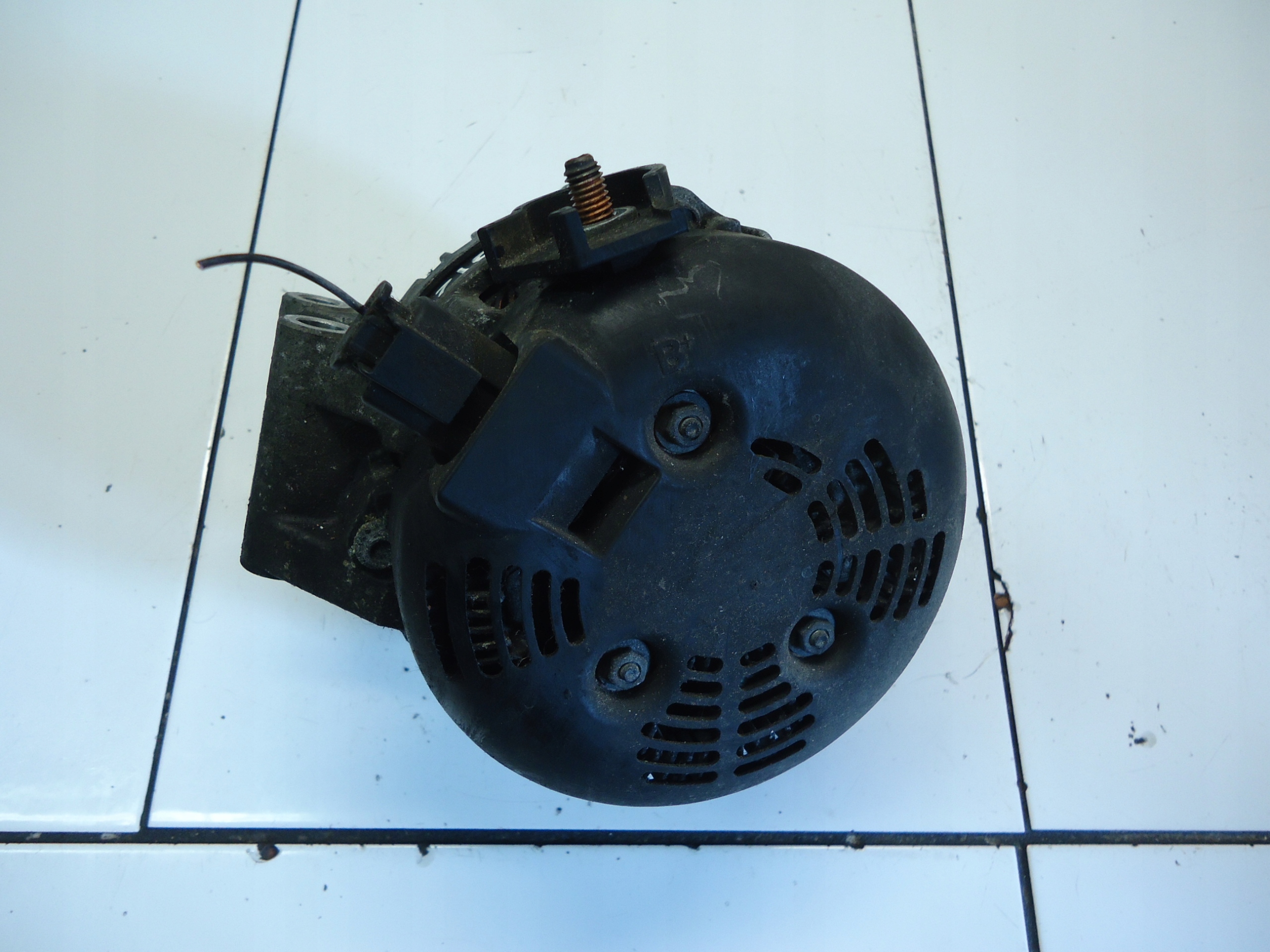 BMW E60 3.0 N52B30 alternatore 7591268