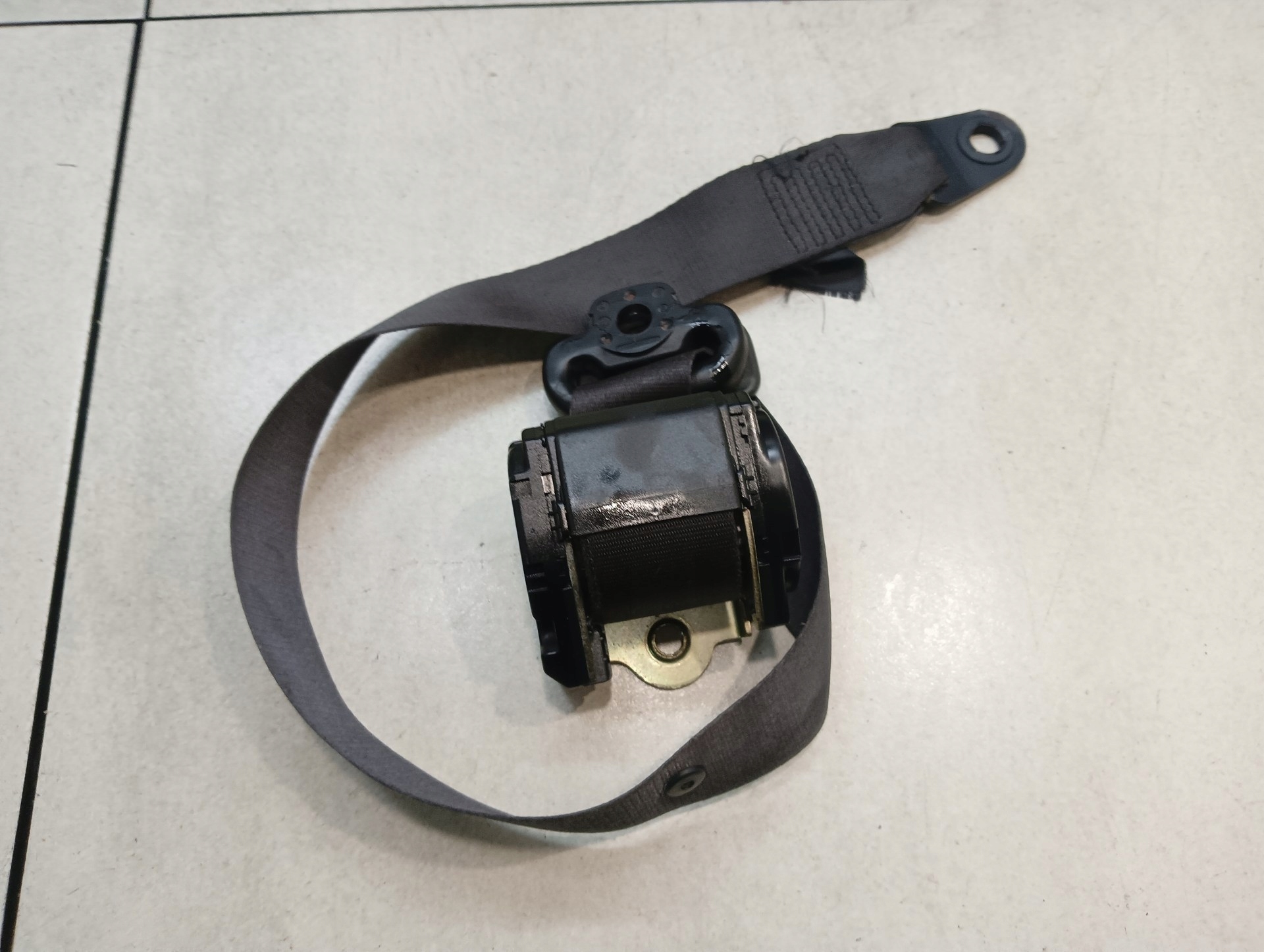 tension belt safety right front FREELANDER 2.0 TD