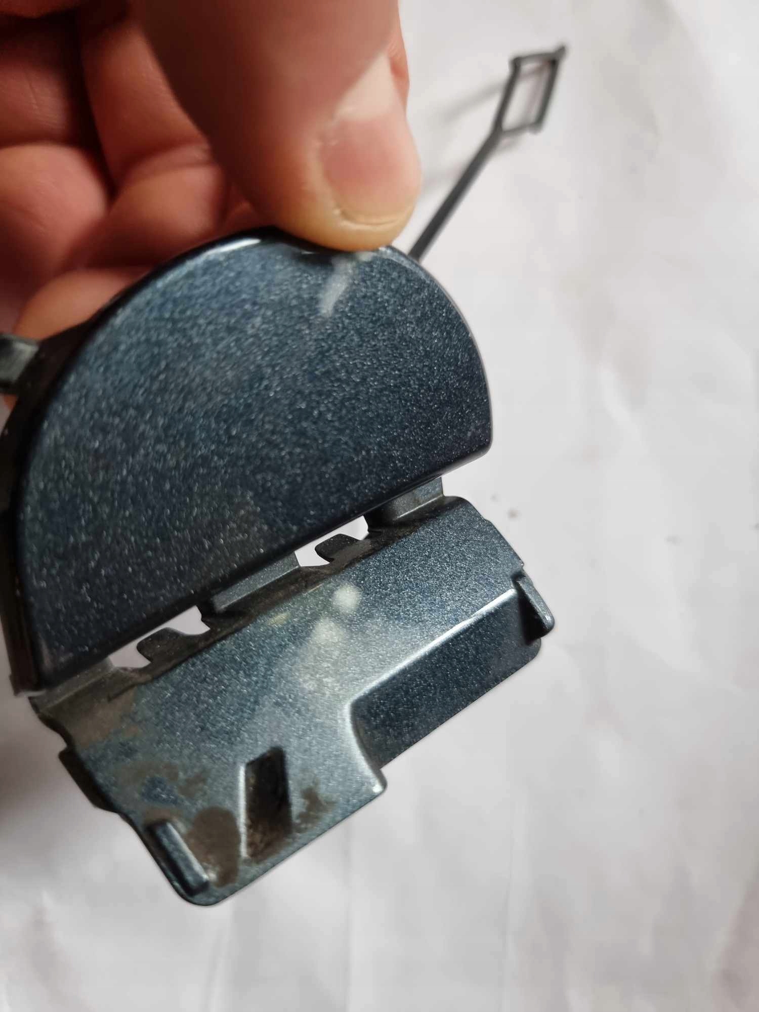 SEAT CUPRA FORMENTOR 20r. -> Abschleppöse der Stoßstange vorne 5FF807241