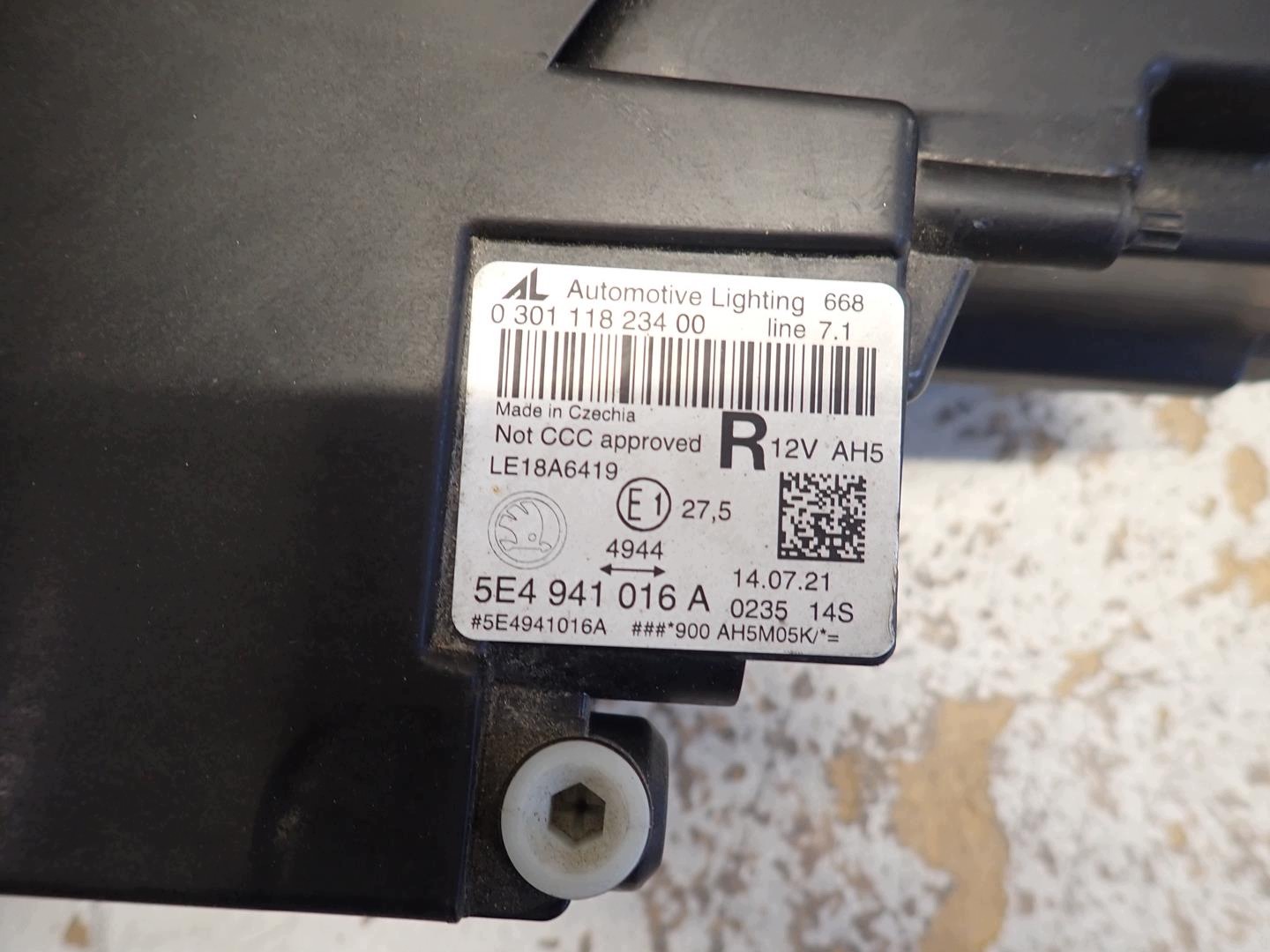 light front front right SKODA OCTAVIA IV 2020- FULL LED 5E4941016A