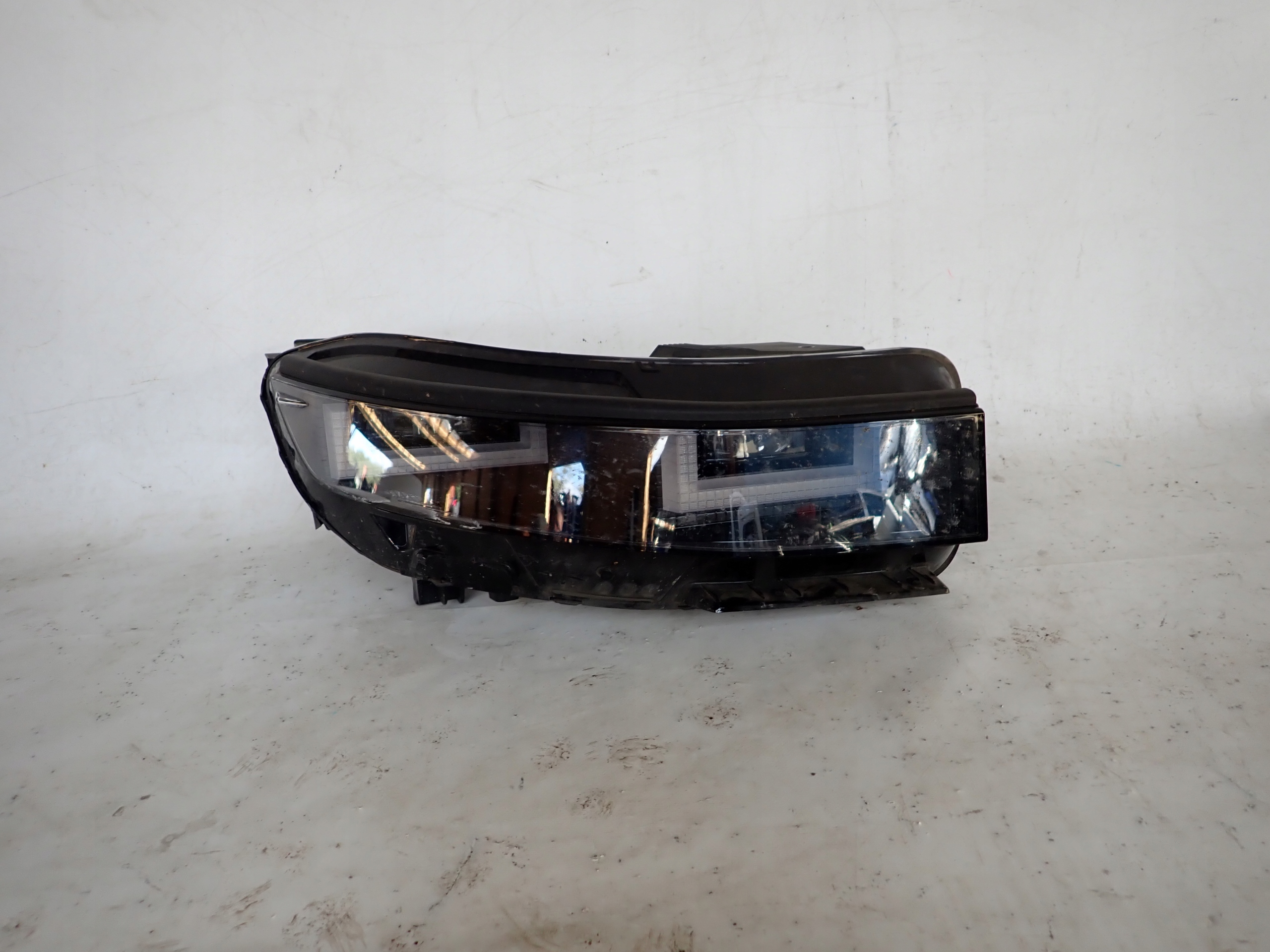 HYUNDAI IONIQ 5 21- light right front FULL LED