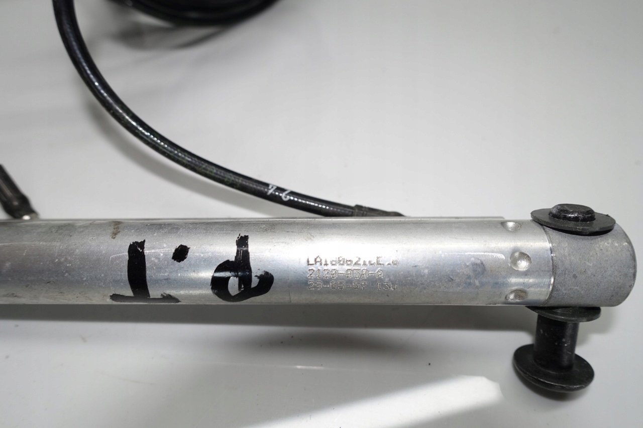 Mercedes w209 clk cabrio siłownik dachu prawy tył Numer katalogowy części 2120-030-a