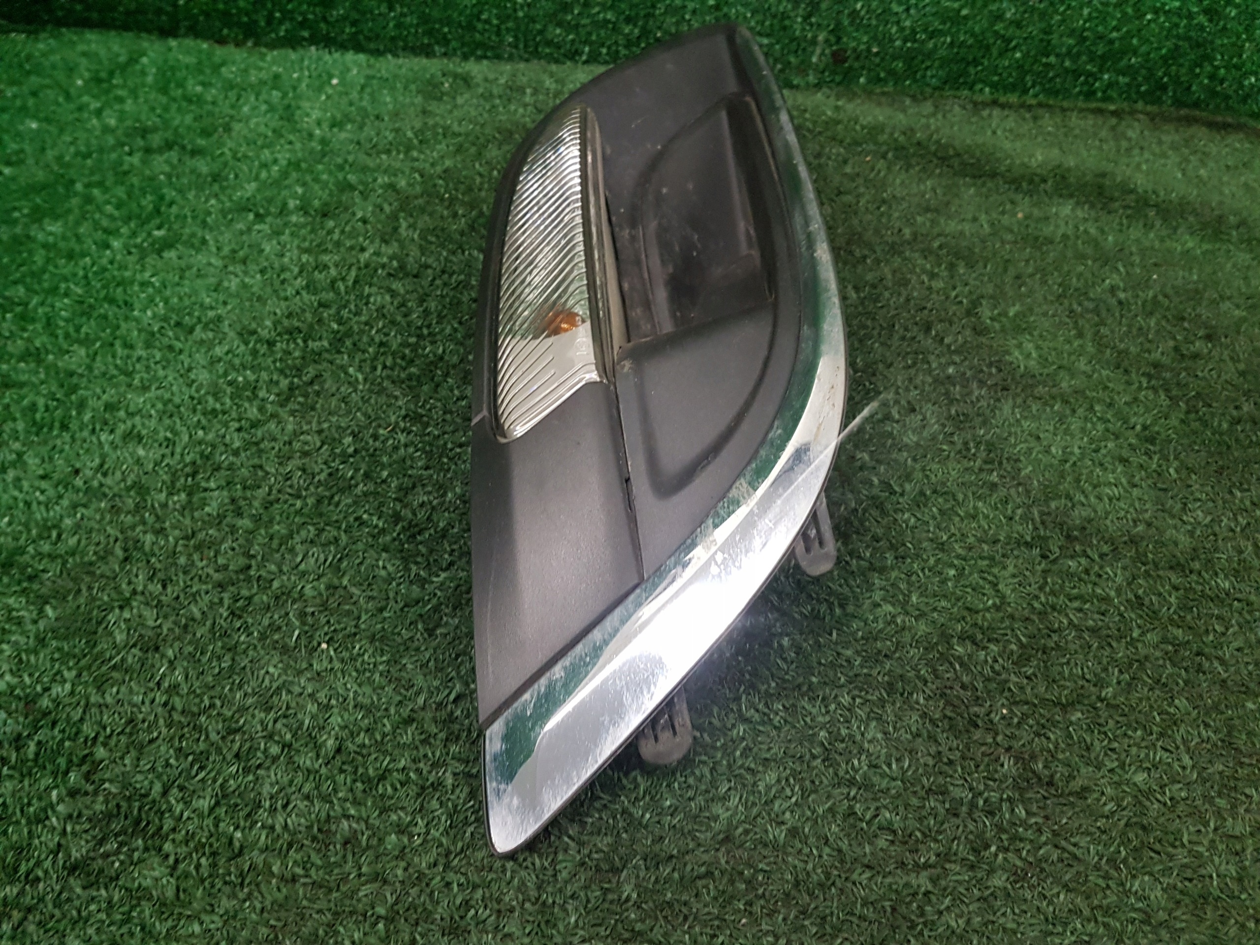 grid of a bumper right OPEL ASTRA J 13368709