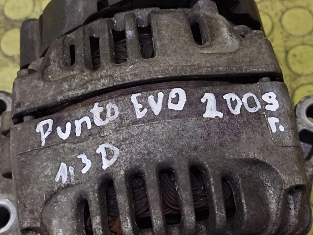 FIAT PUNTO EVO 1.3 D ALTERNATOR 51784845