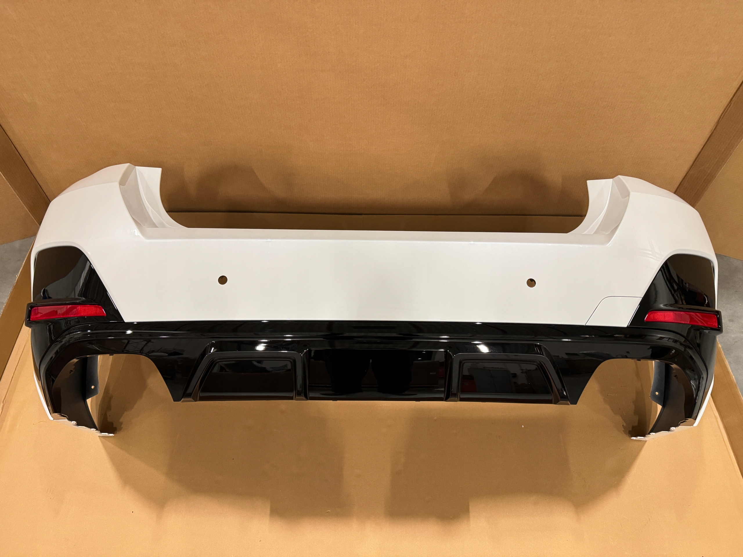 BMW G26 4 I4 2025 GRAN COUPE bumper rear 6xPDC m-packet 8078583 0km