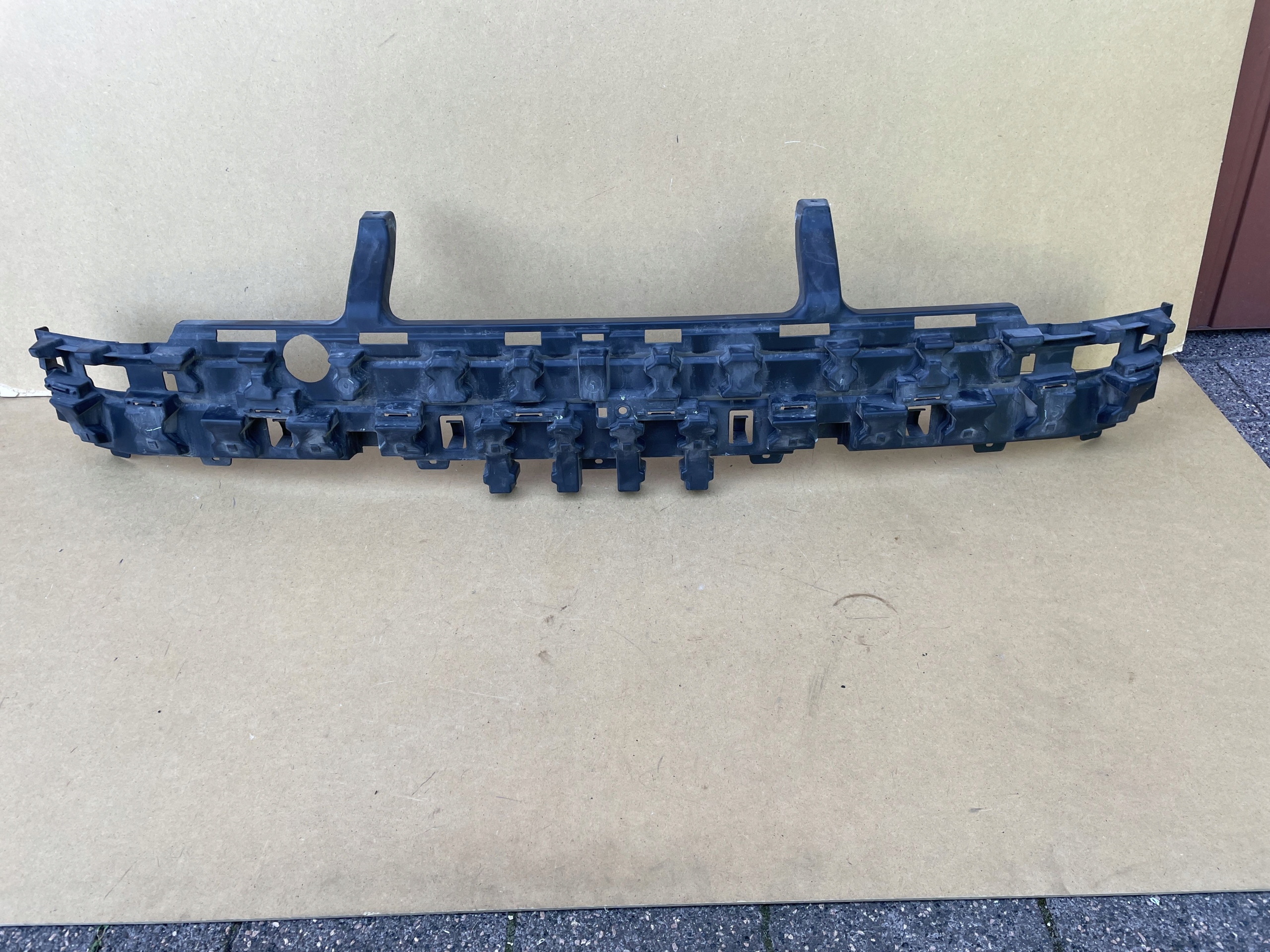 ПІДТРИМУВАЧ SLIZG БАМПЕРА ЗАД. FORD MONDEO Mk5 14-