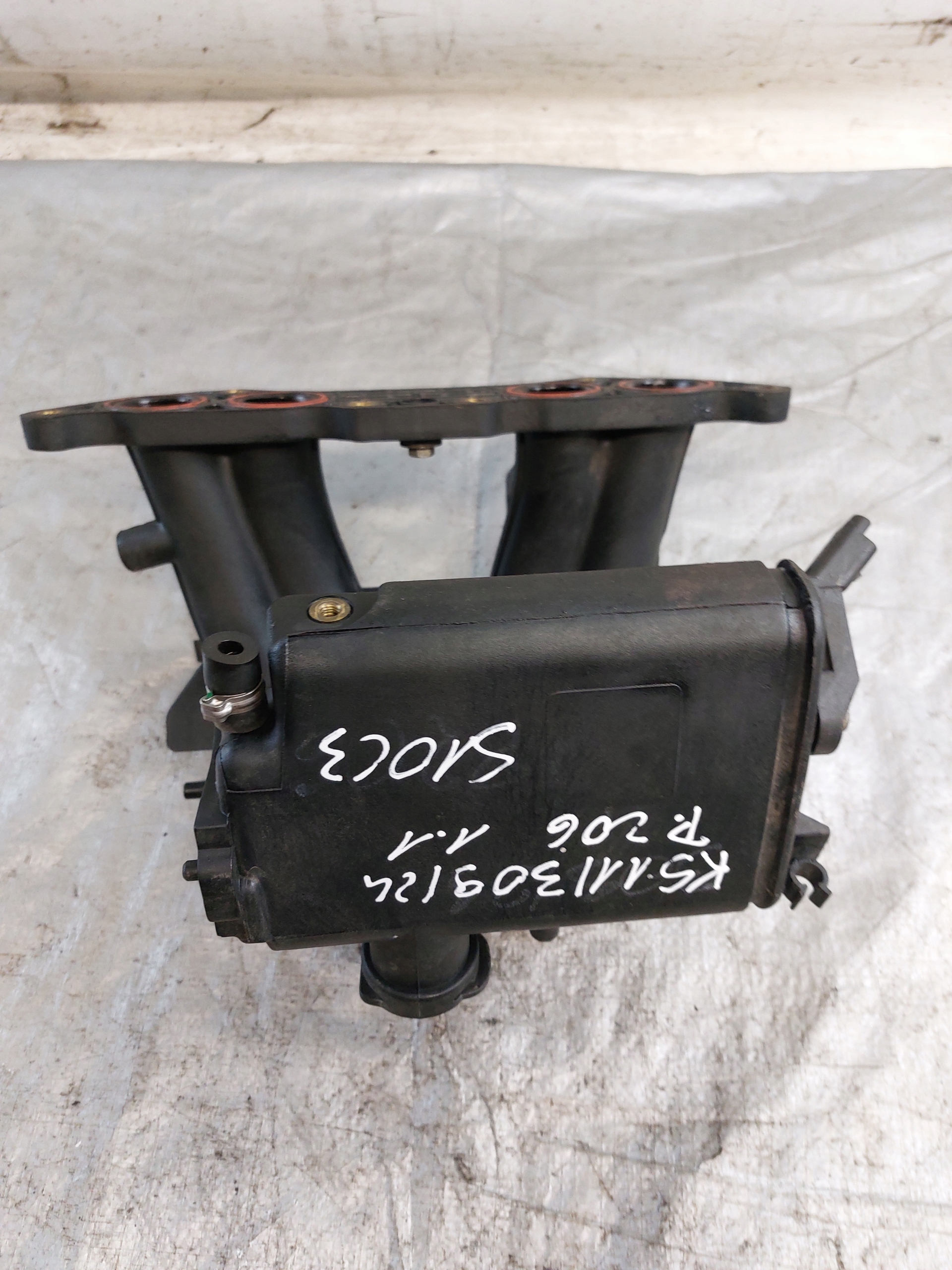 intake manifold PEUGEOT 206 1.1