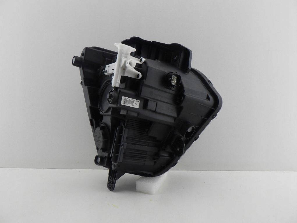 HYUNDAI KONA II 2 2022- 92102 BE100 light left front