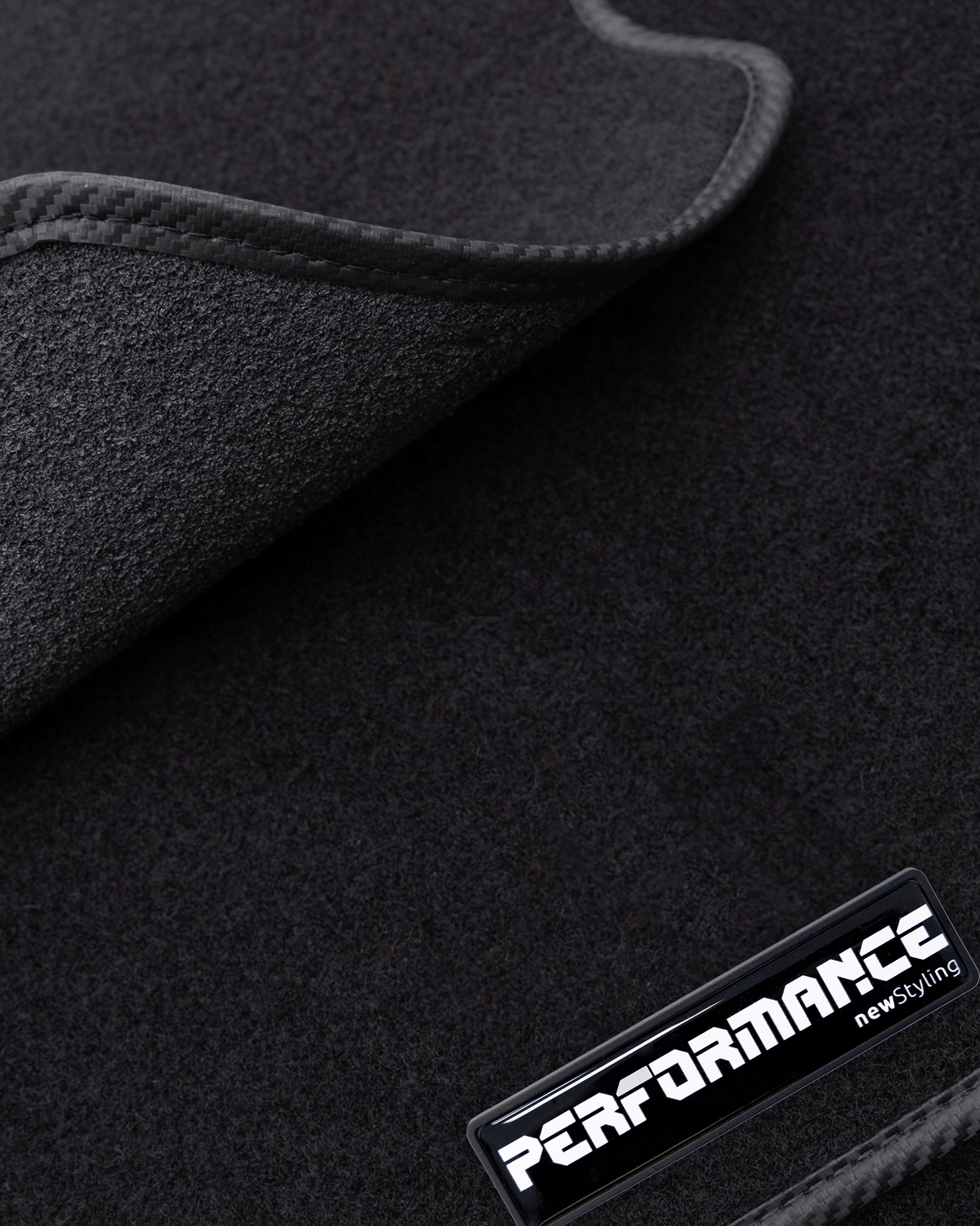 Dywaniki samochodowe z logo PERFORMANCE dopasowane Kolor czarny