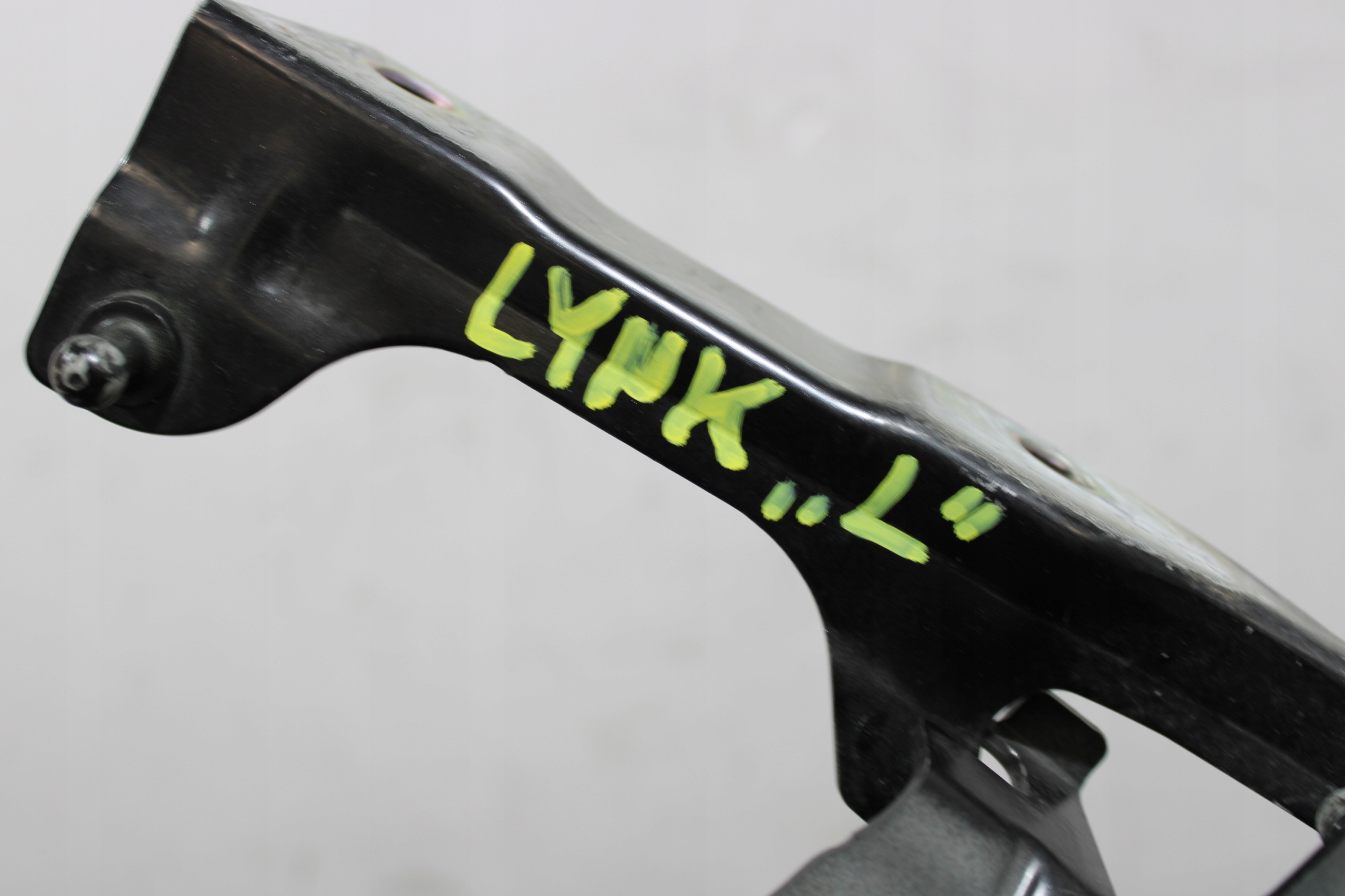 hinge bonnets left 8888765250 LYNK&CO LYNK & CO 01 LIFT 2021