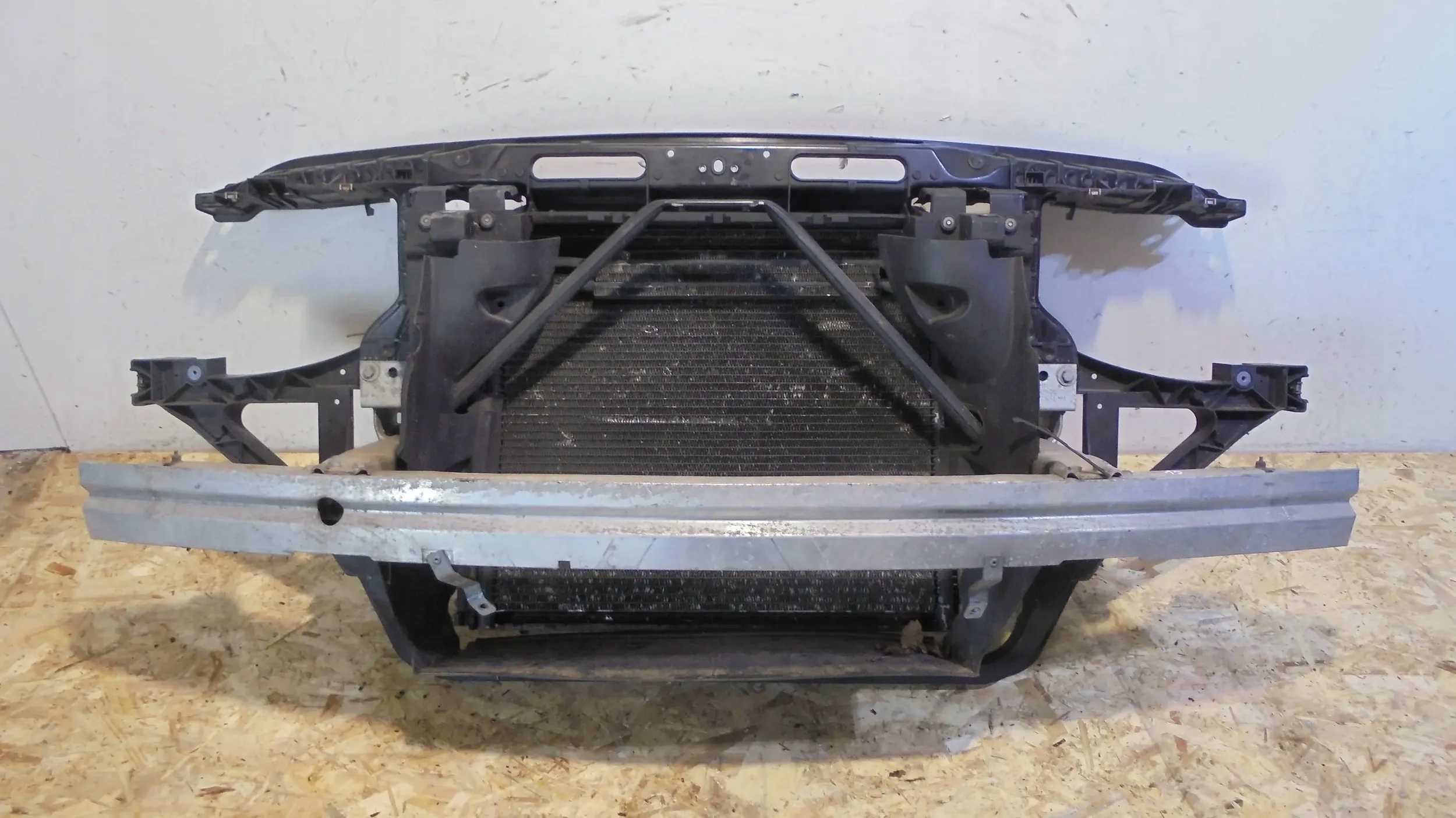 support panel for radiators radiator fan bumper support KPL BMW X3 E83 LIFT 2.5i