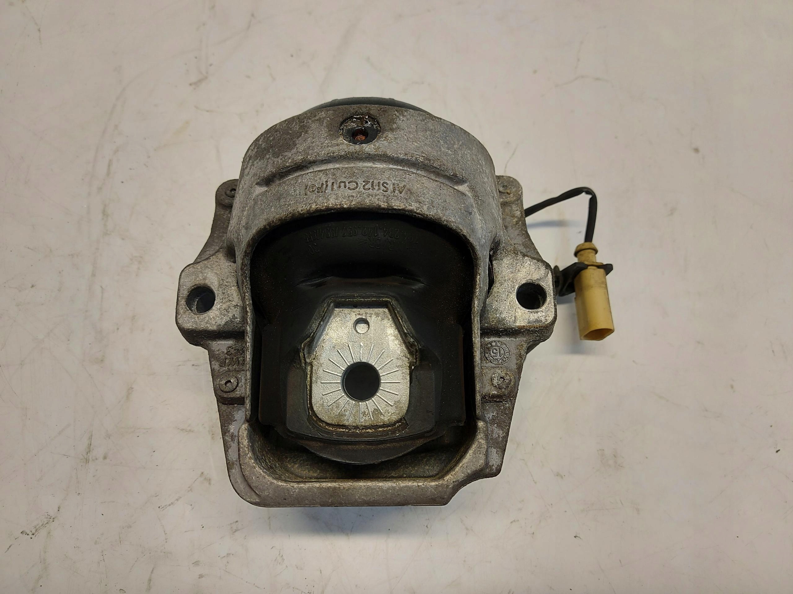 PORSCHE MACAN S 95B 3.0 TDI engine mount right 8R0199381AA