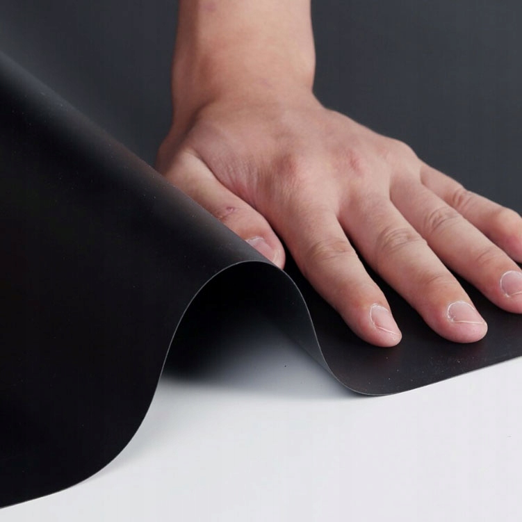 TŁO FOTOGRAFICZNE BLACK PVC CZARNE 150x200cm Model PVC