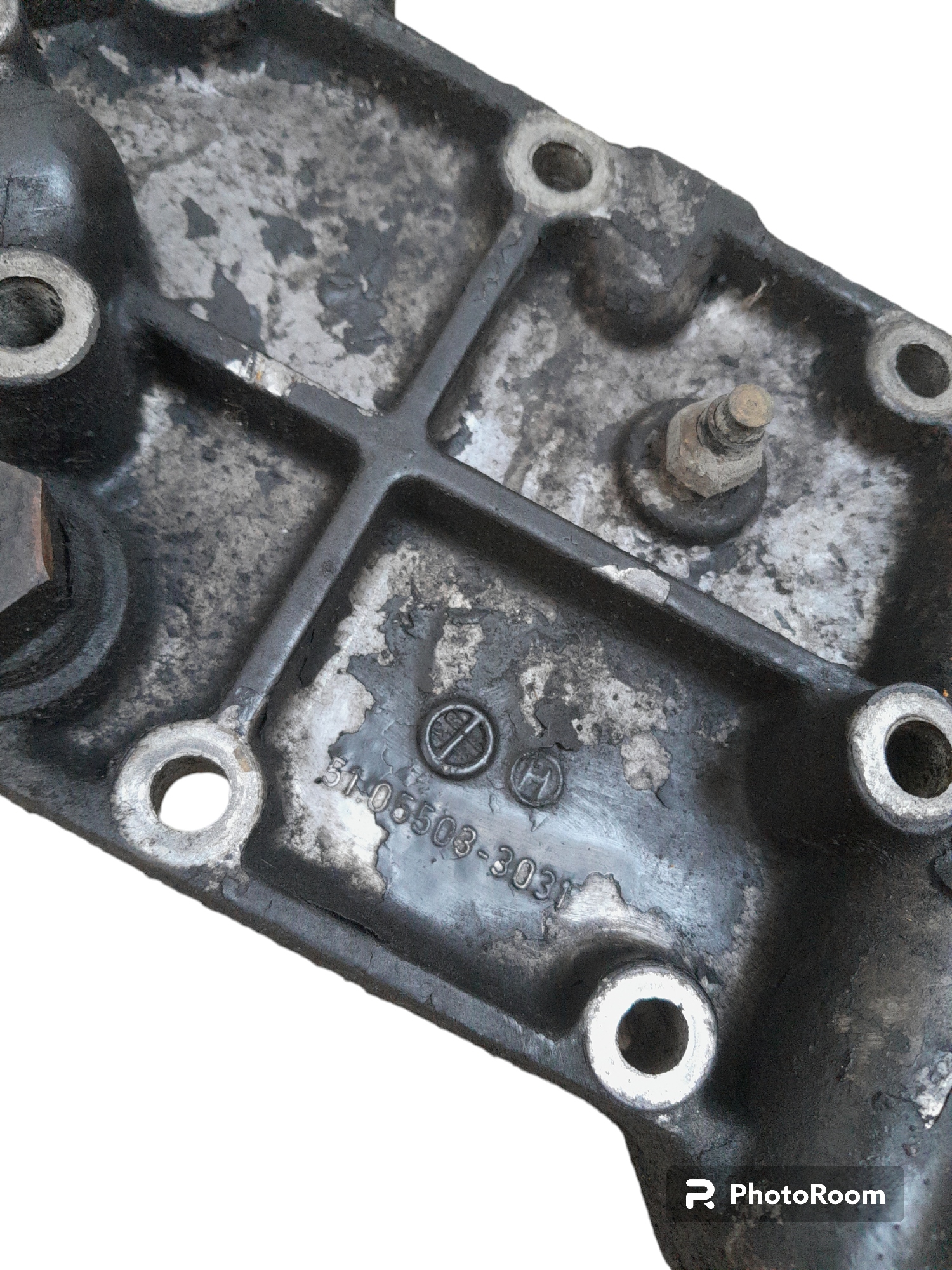 OBUDOWA FILTRA OLEJU MAN G 8-136 5.7 51055033031 Producent części MAN OE