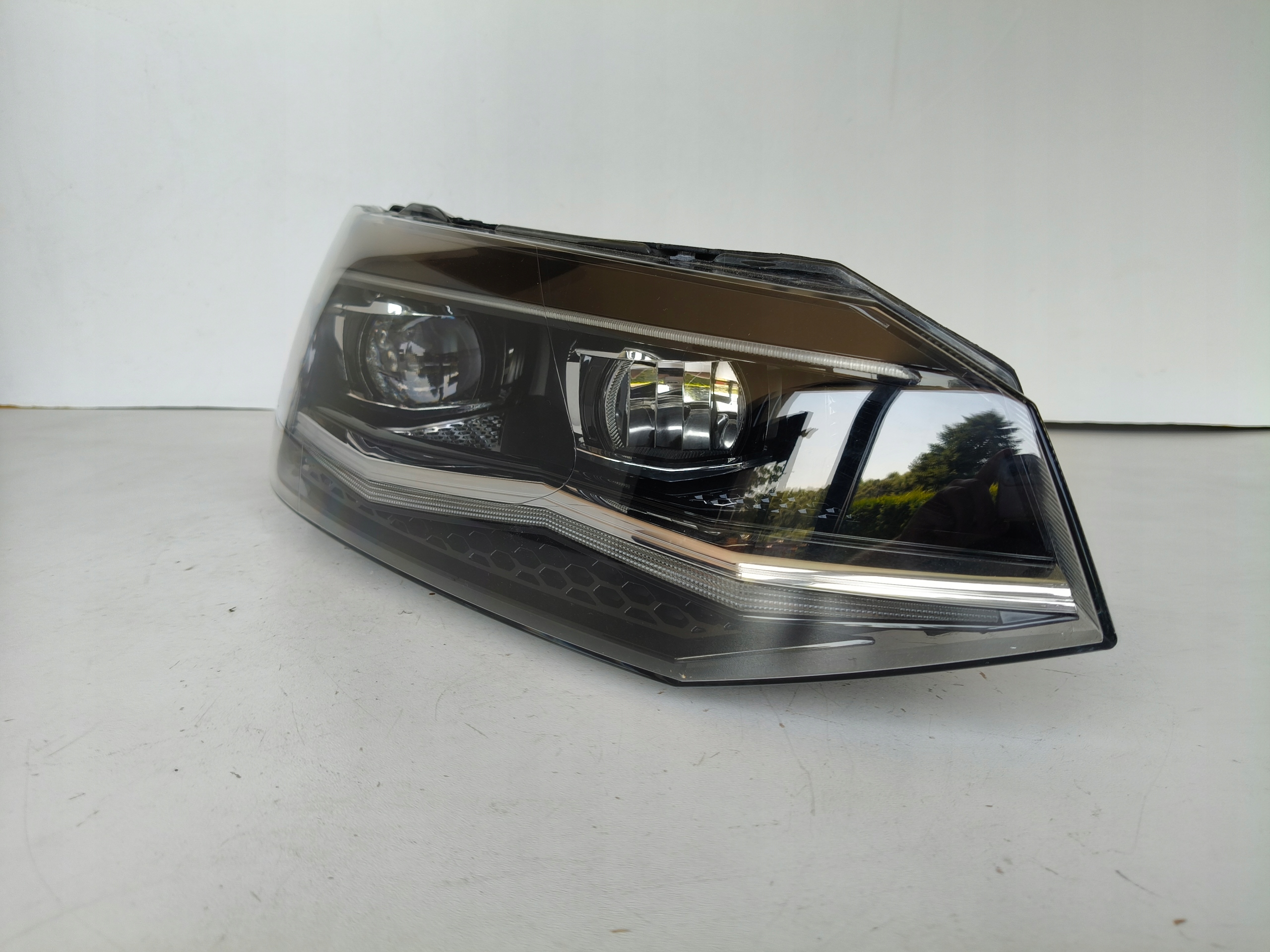 light right REFLEKTOR VW POLO 2G 2G0 17- FULL LED