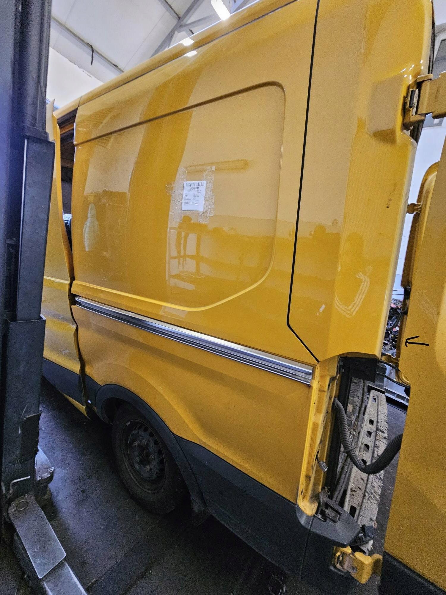 LONGHERONE parafango sinistra posteriore 153CM FORD TRANSIT MK8