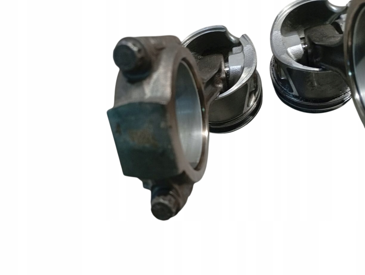 Piston Bielle VW GOLF V 2.0 TDI 16V AZV 038J 80.95