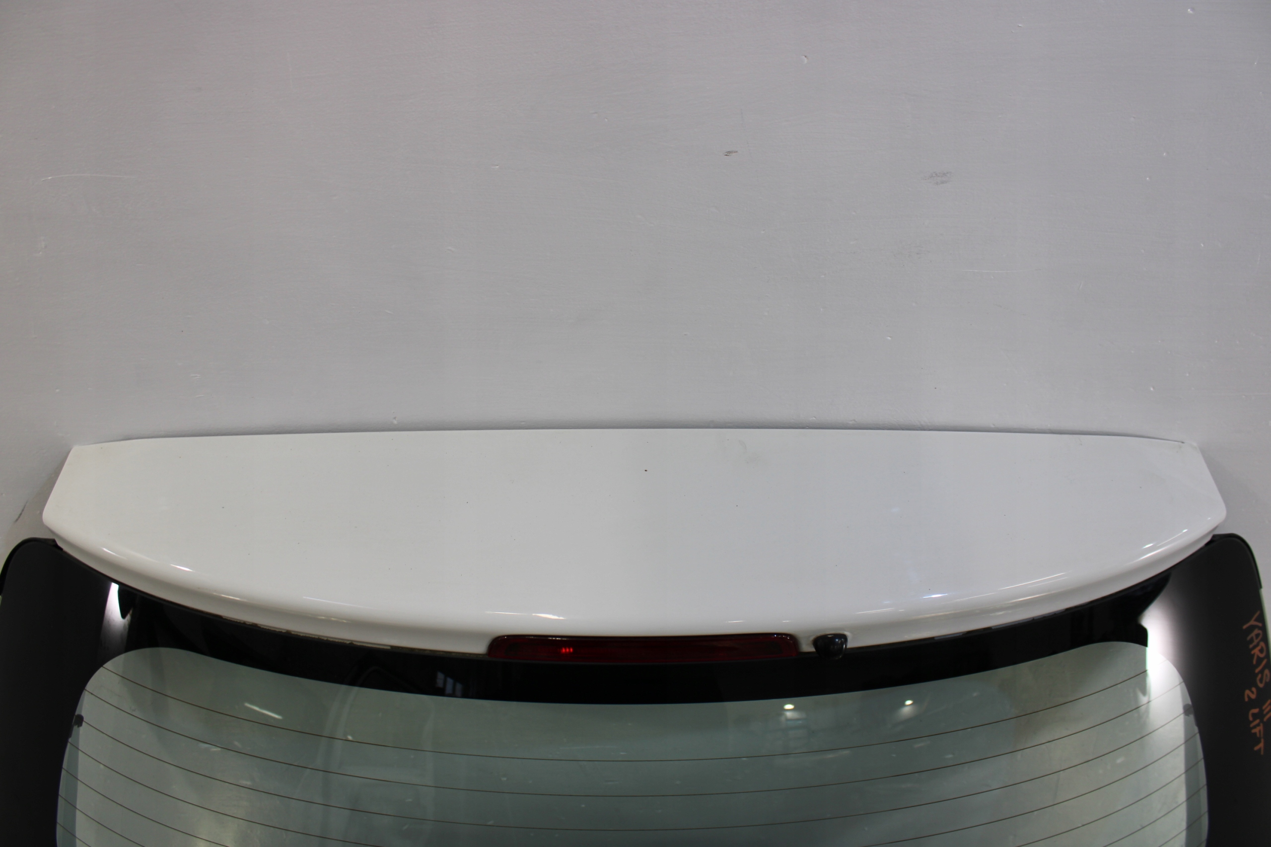 trunk door boot TOYOTA YARIS III 3 LIFT