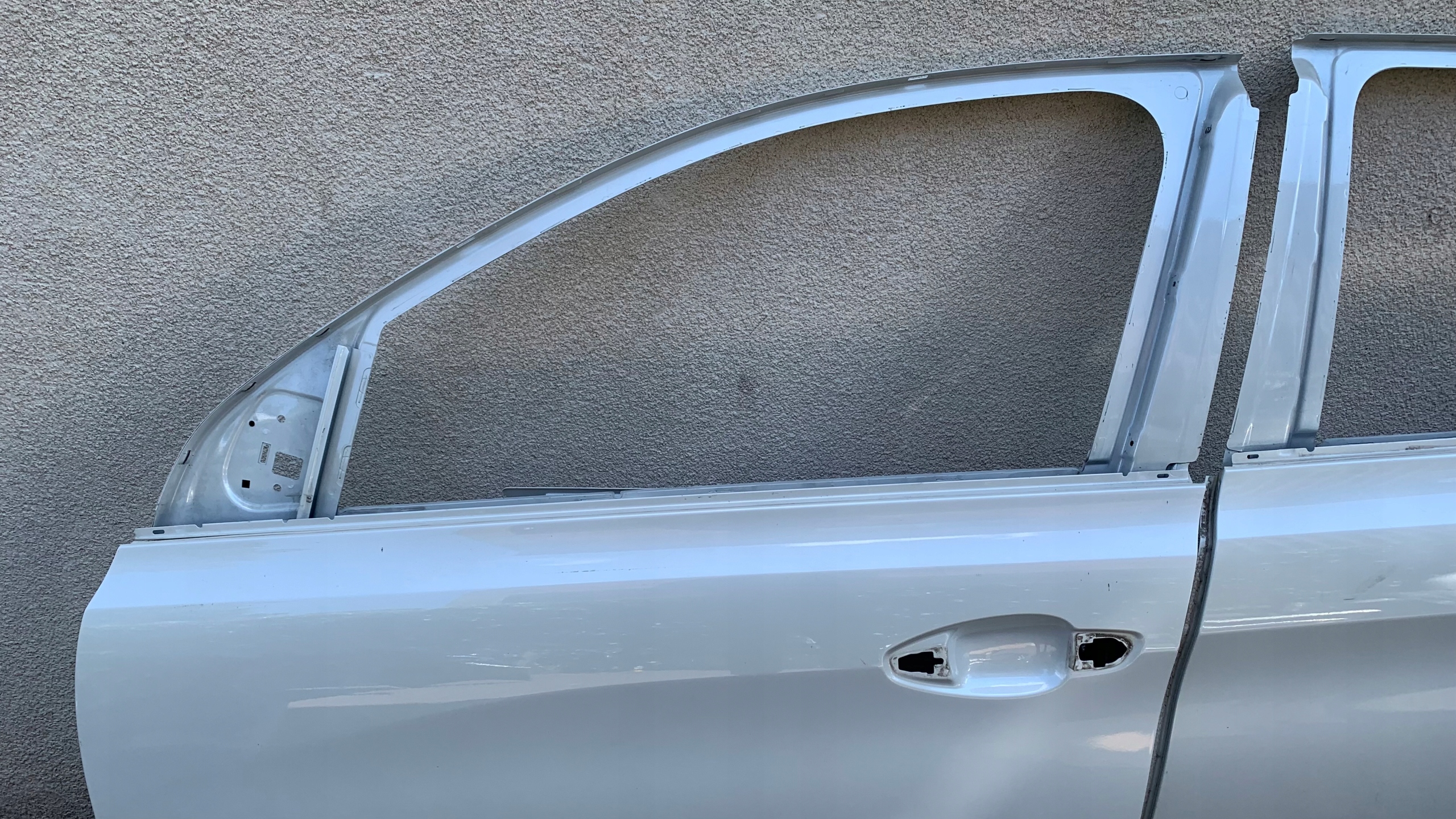 PEUGEOT 308 II T9 DRZWI LEWE KWED Numer katalogowy części PEUGEOT 308 II T9 KWED BIAŁA PERŁA DRZWI PRZEDNIE LEWE