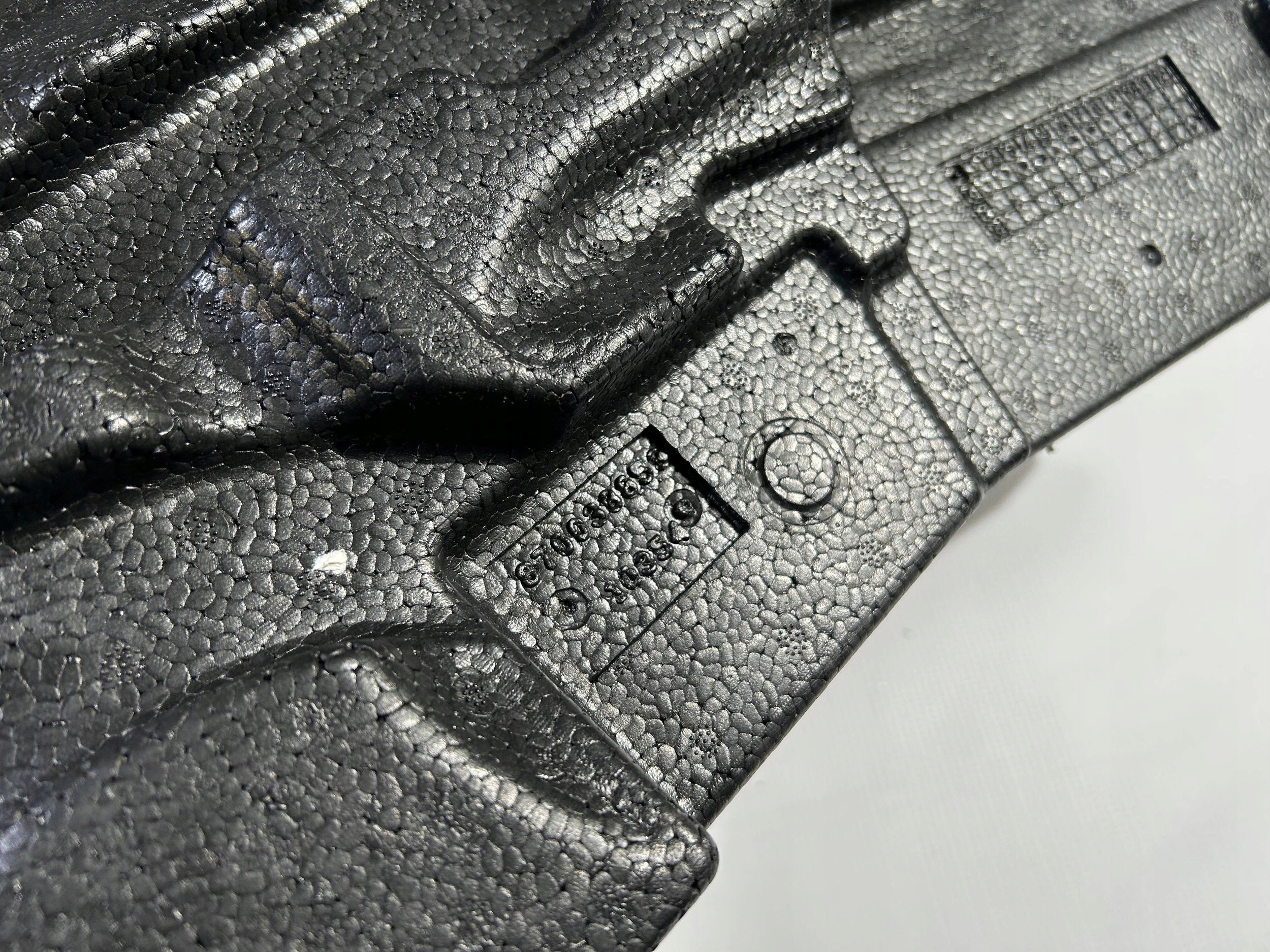 passenger compartment filling polystirene boot Maserati Ghibli M157 2013