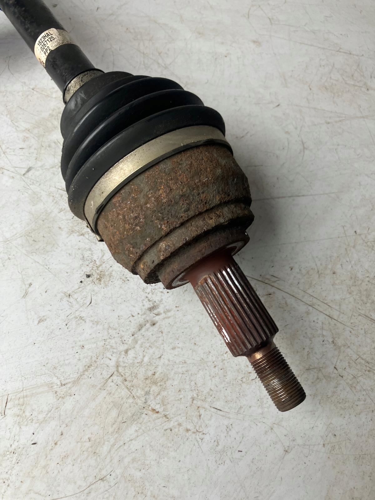 semi-axis left RENAULT LATITUDE 3.0 DCI AUTOMAT 1823HAL