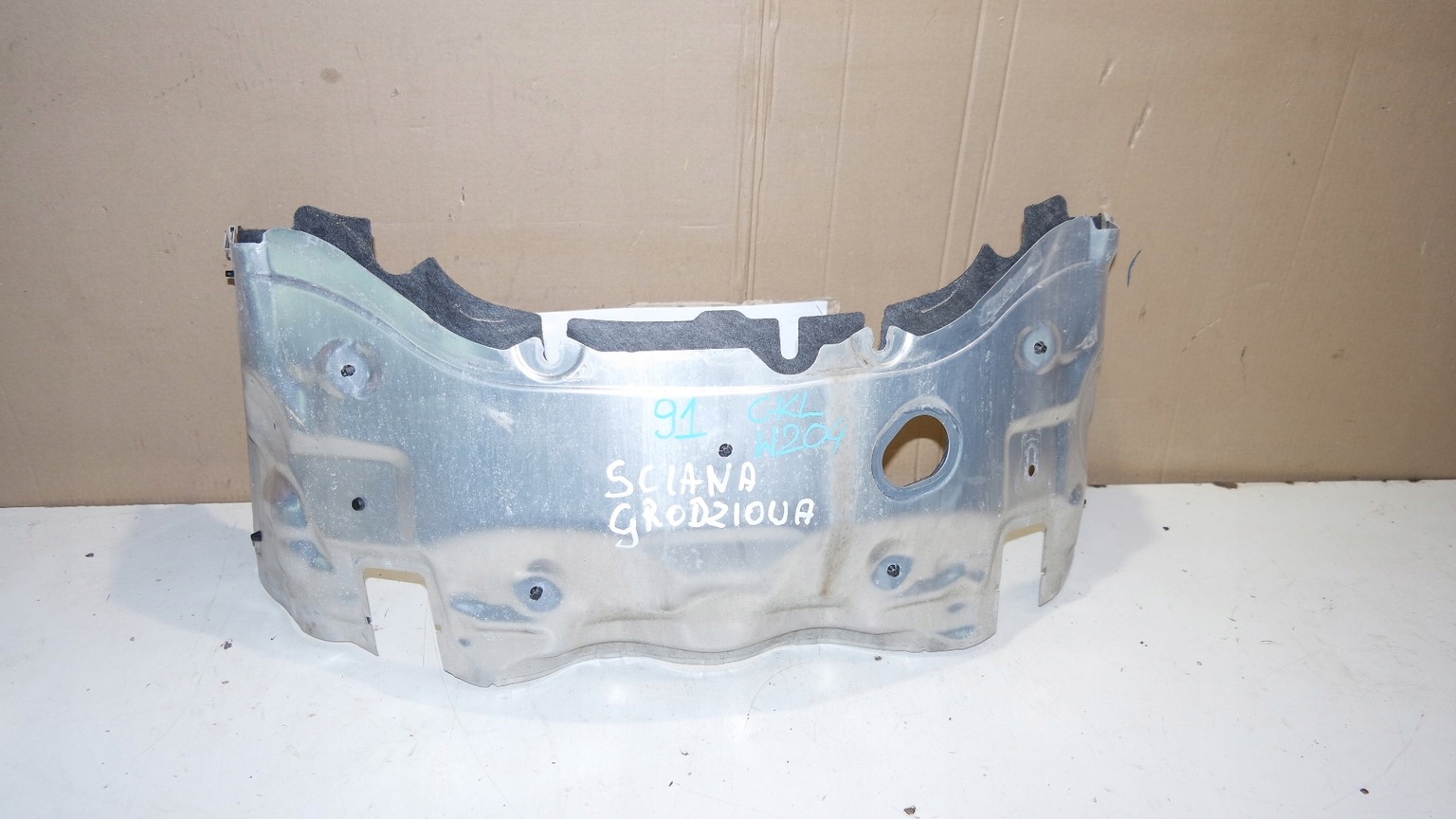 ŚCIANA GRODZIOWA PRZEGRODA MERCEDES W204 204628025