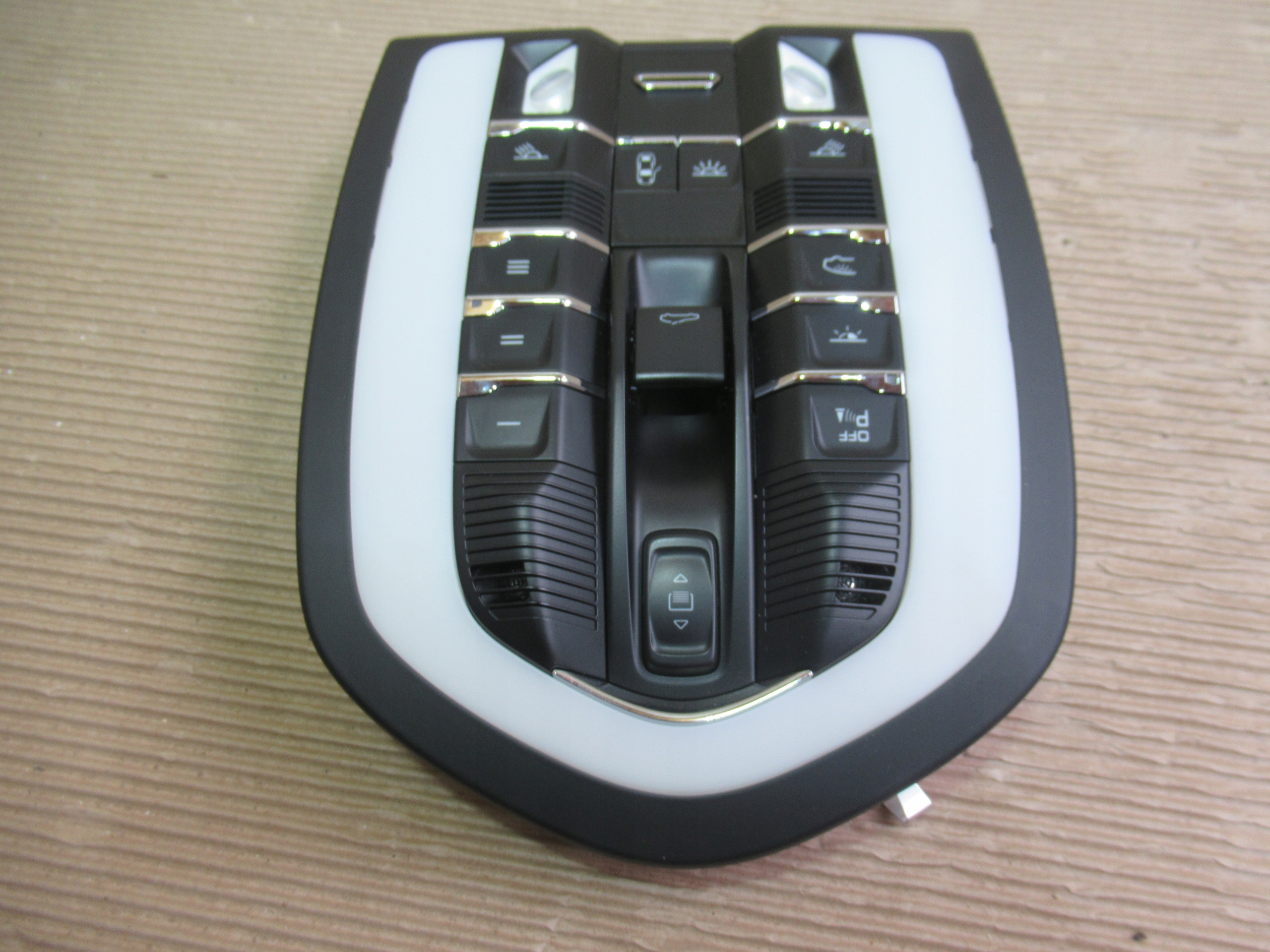 PORSCHE Cayenne 7P5 лампочка Обшивка потолка