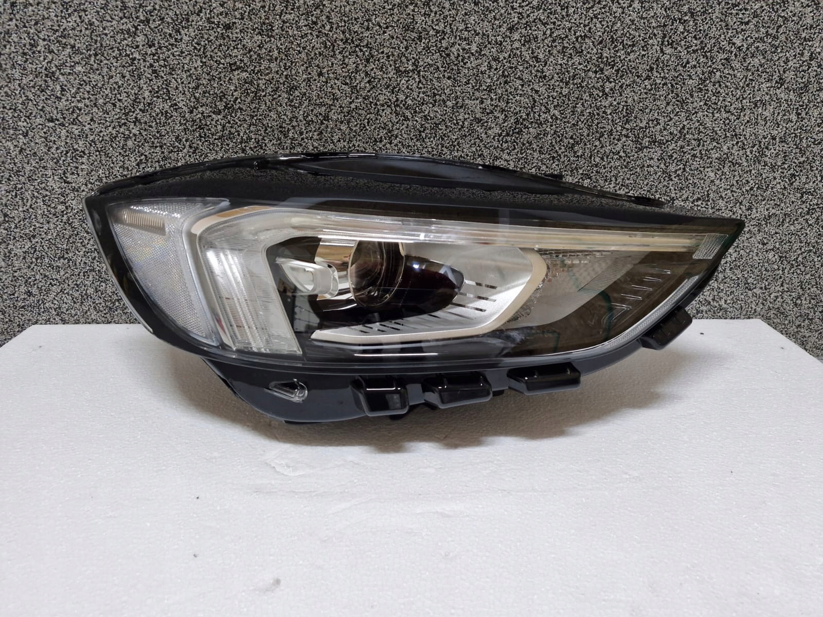 light right Ford Edge 18- FULL LED 1 lens