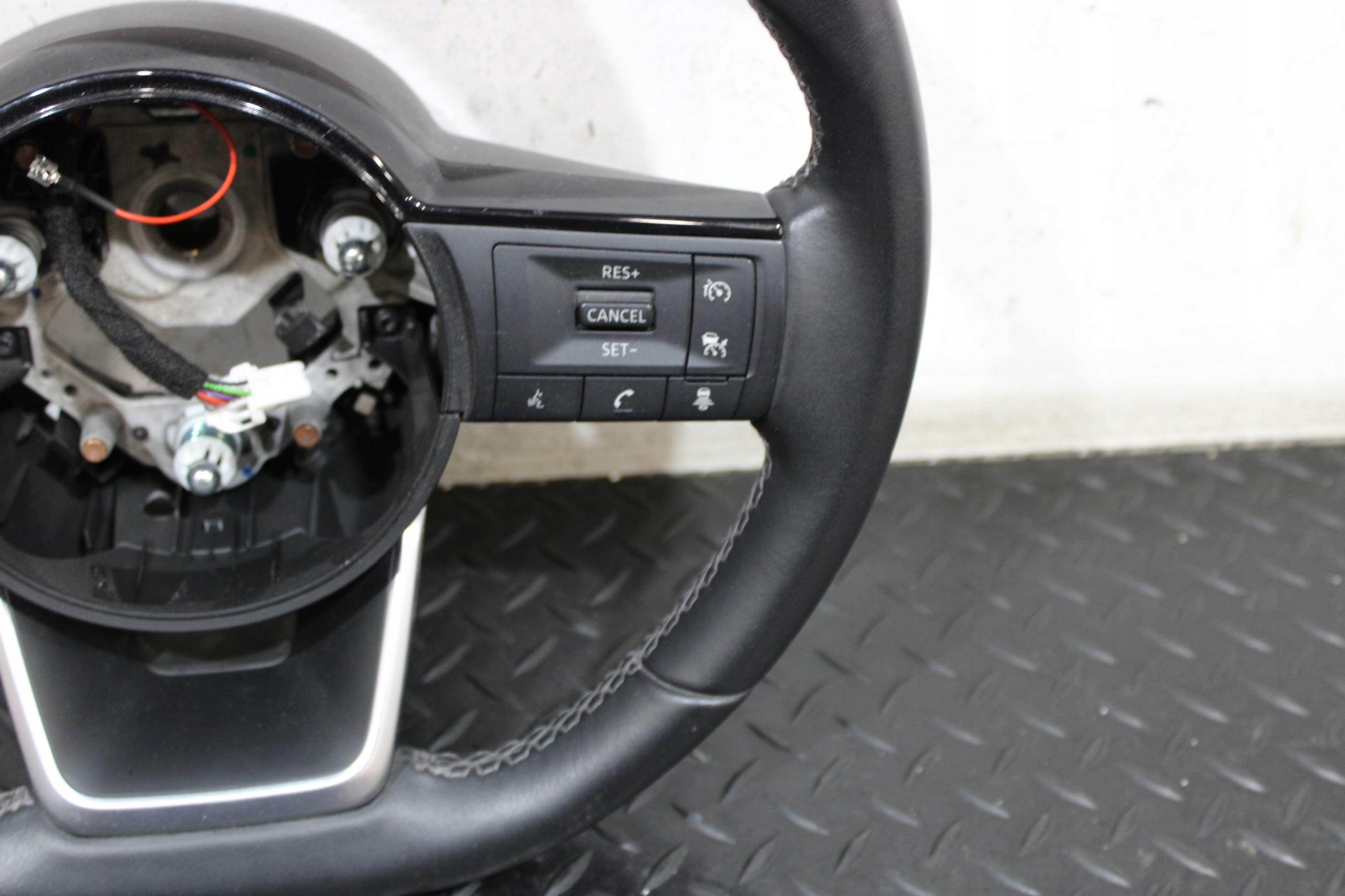 lenkrad MULTIFUNKCJA QASHQAI III 3 J12