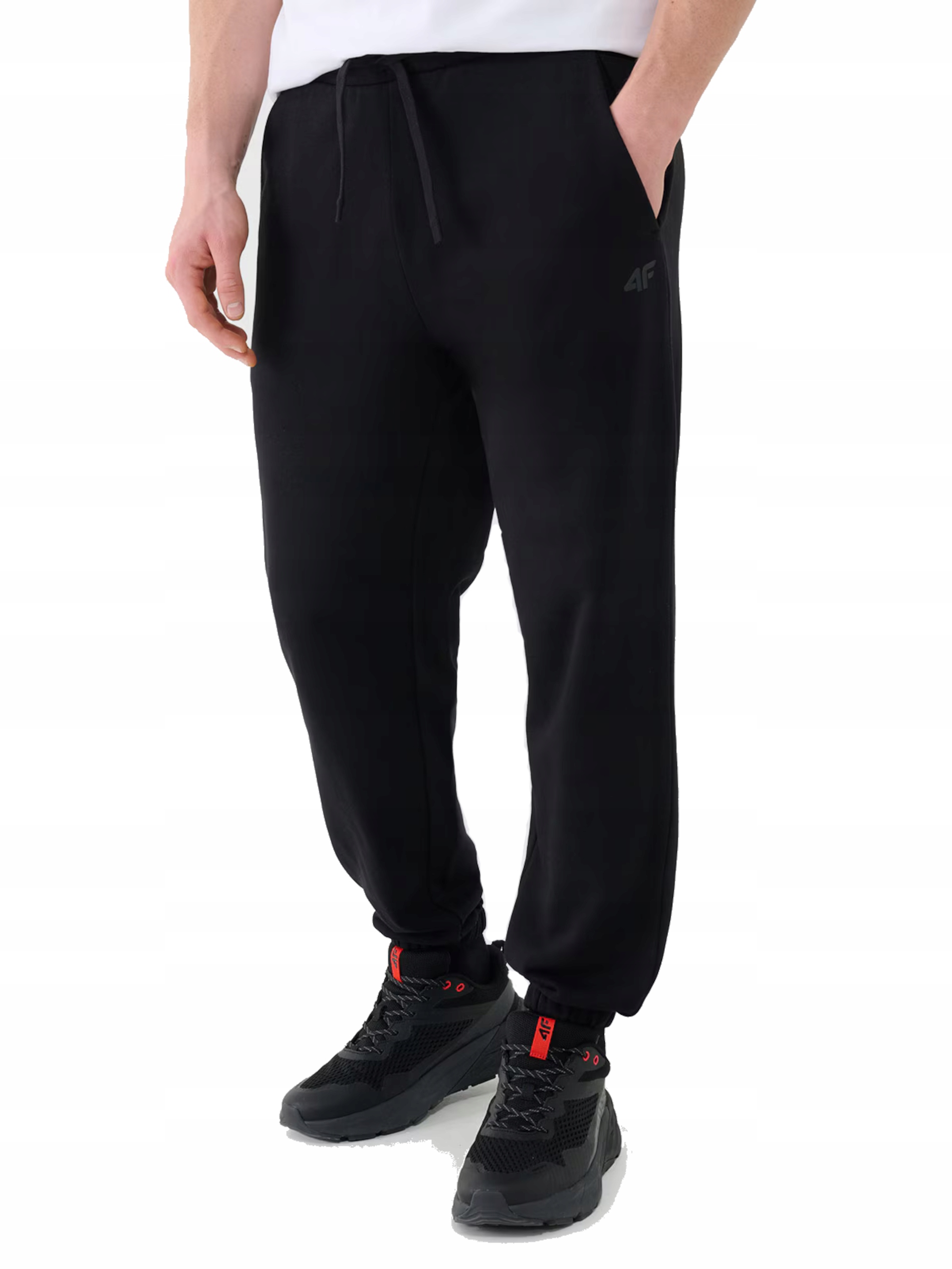 Pánské kalhoty 4F 4FWMM00TTROM1139-20S černé pohodlné tepláky bavlna XXL