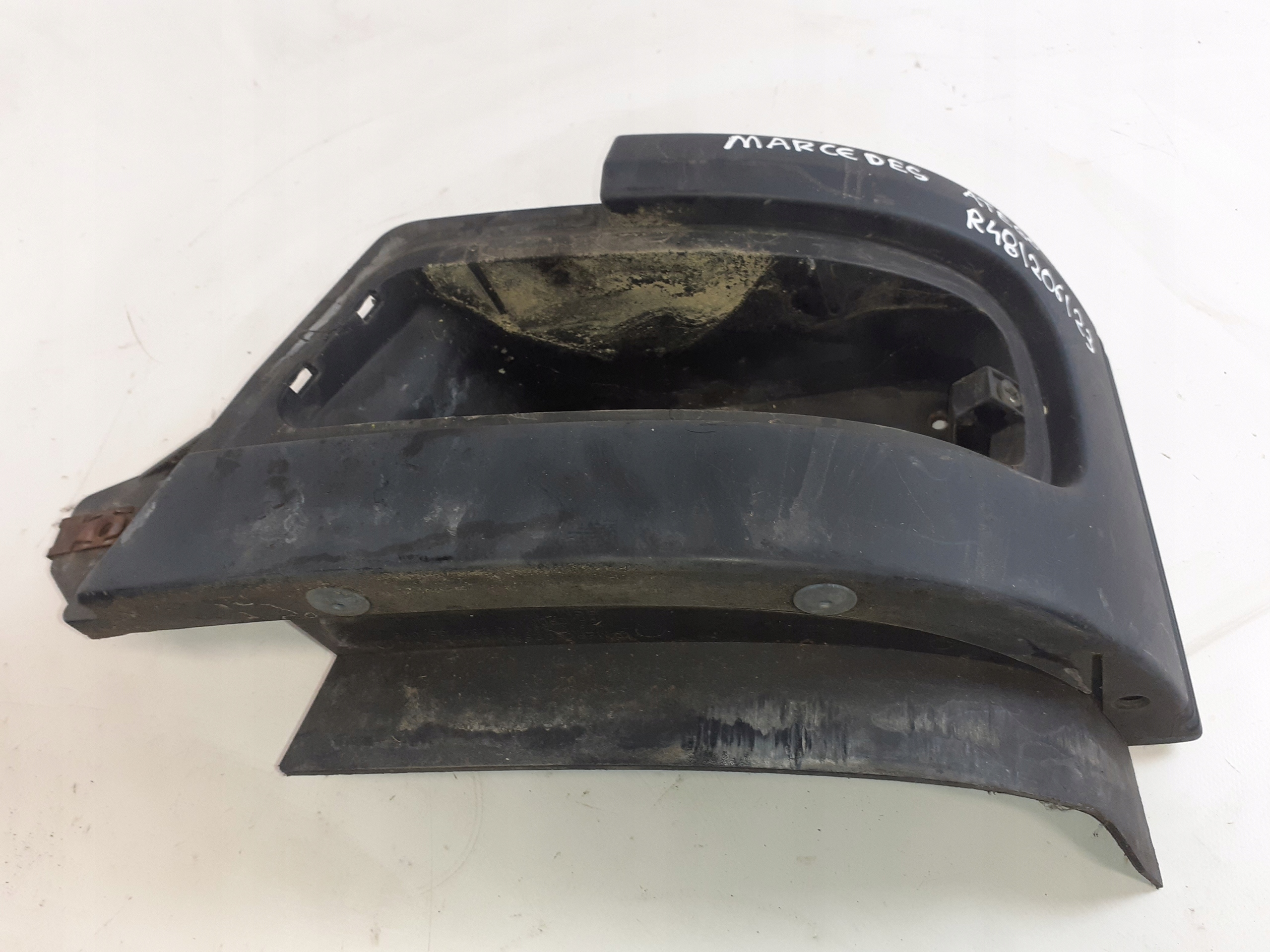 MERCEDES ATEGO cover indicators A9738800005