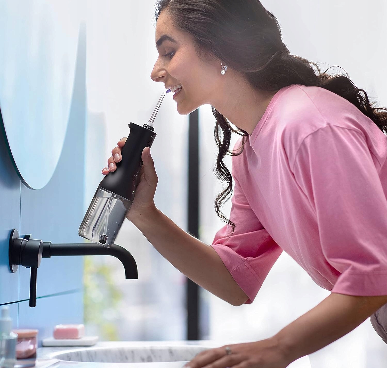 PHILIPS SONICARE Bezprzewodowy Irygator Do Zębów i Dziąseł Czarny — miniatura 6