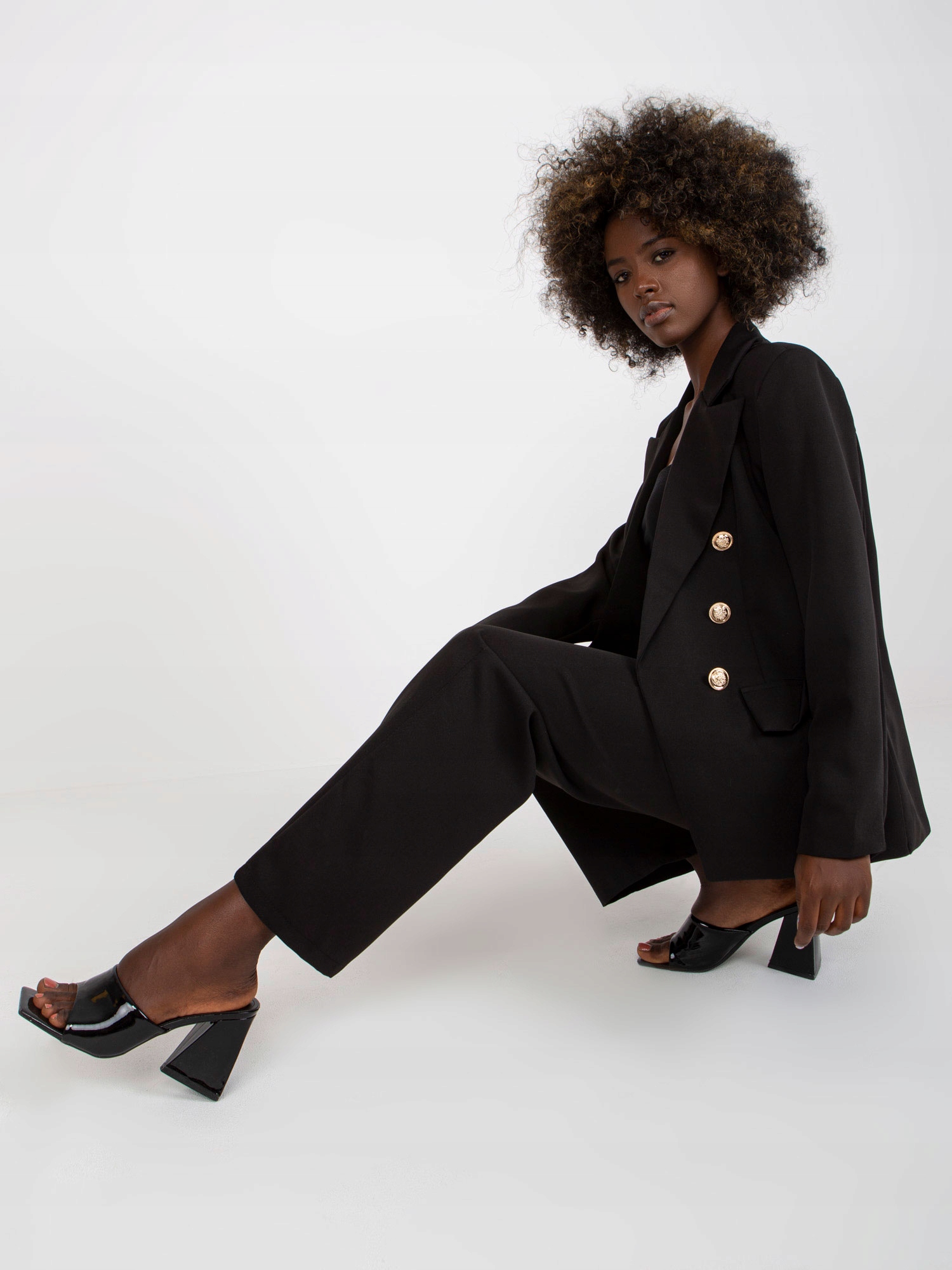 Elegancka Damska Marynarka dwurzędowa guziki - M Marka Italy Moda