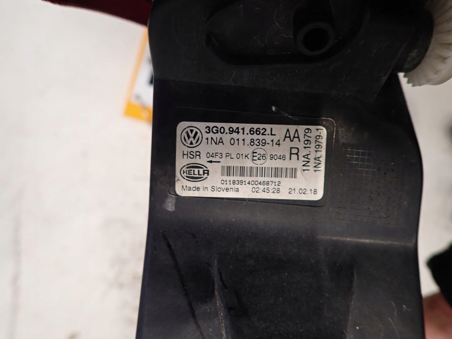 Nebelscheinwerfer rechts VW PASSAT B8 2014- 3G0941662L