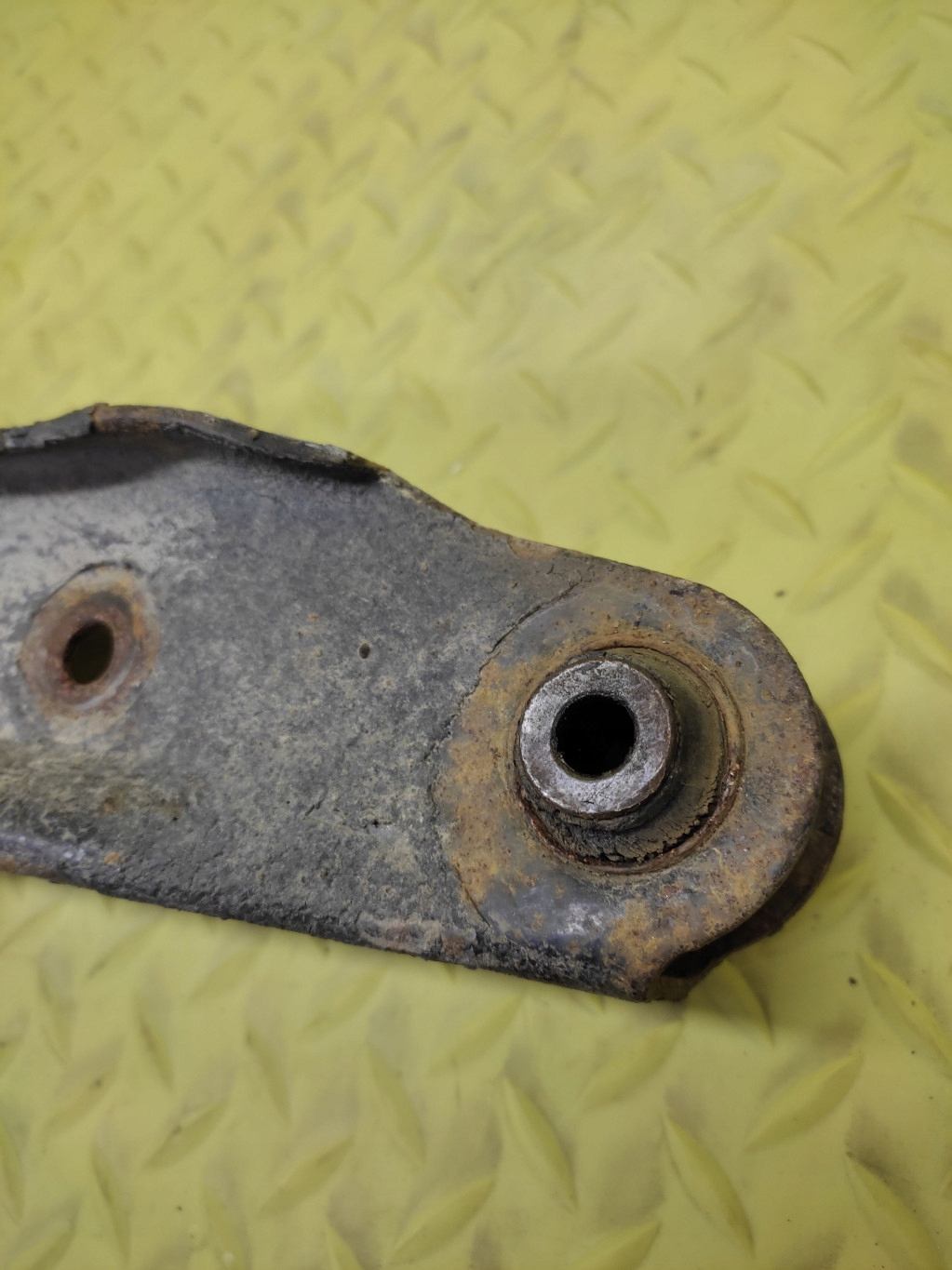 HONDA CRV 2.0 arm left rear part